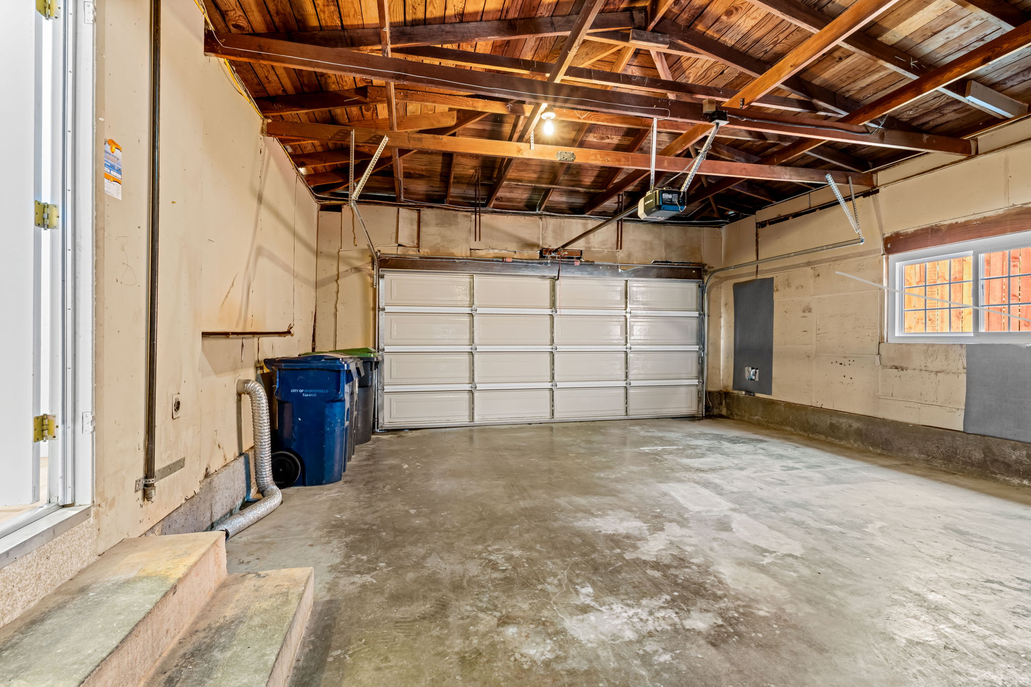 Watsonville, California, 95076, United States, 3 Bedrooms Bedrooms, ,2 BathroomsBathrooms,Residential,For Sale,1976793