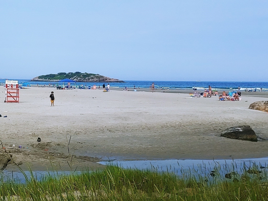 Gloucester, Massachusetts, 01930, United States, 3 Bedrooms Bedrooms, ,1 BathroomBathrooms,Residential,For Sale,2003205