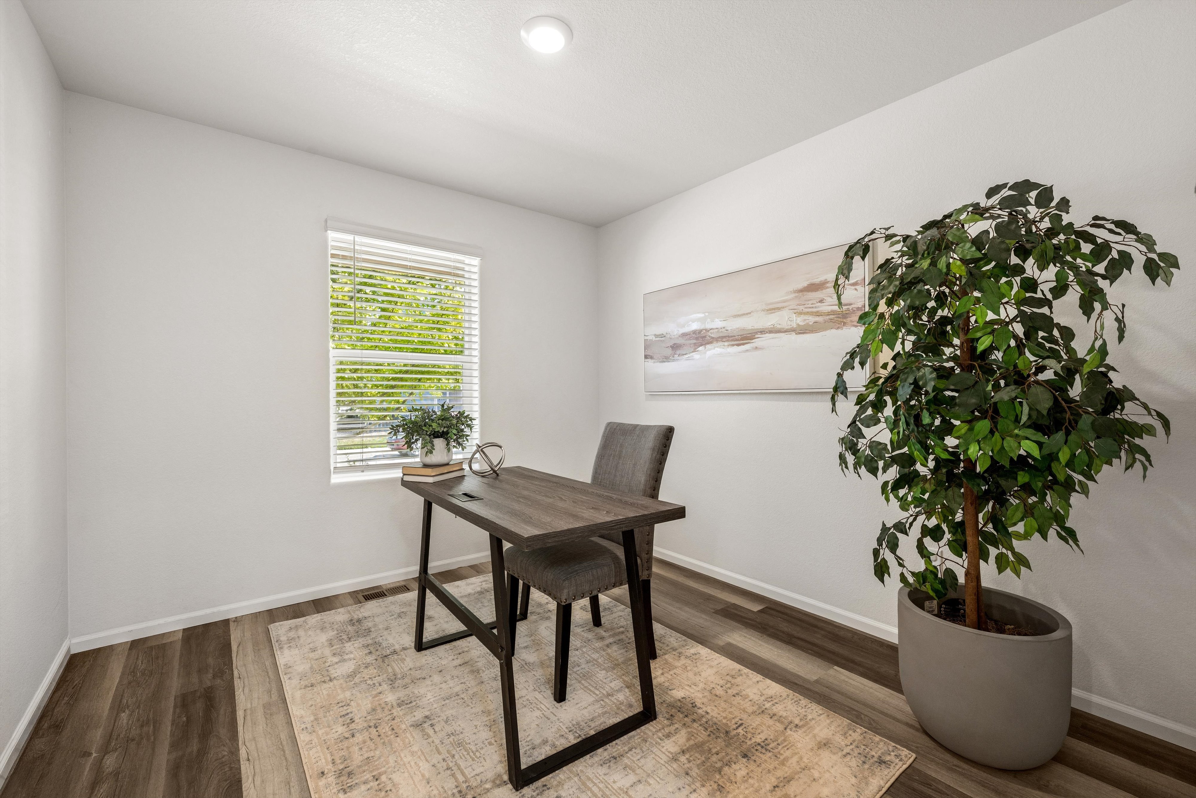  Move-In Ready, with Thoughtful and Unique Design Features - 物件實景