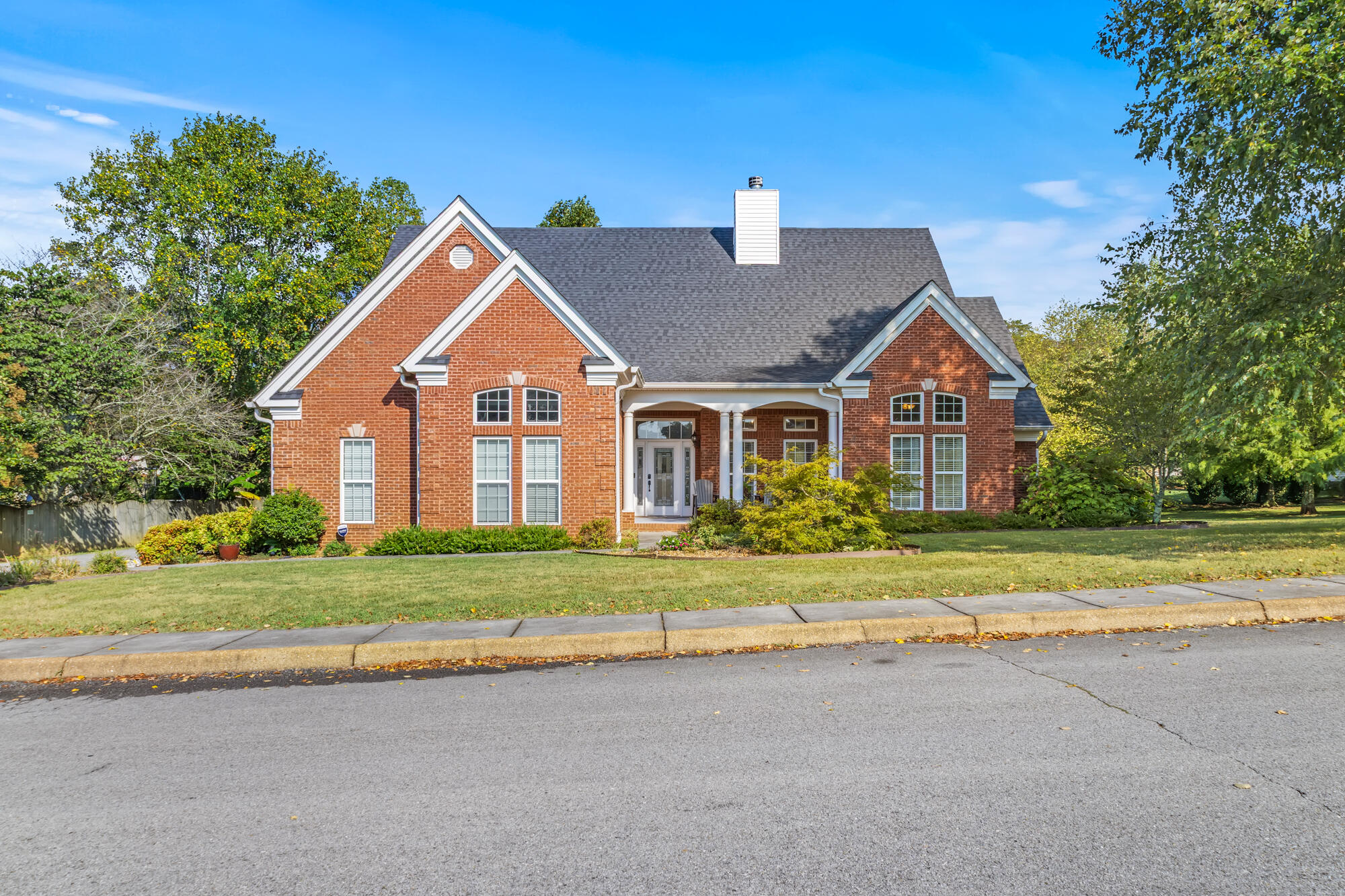 Athens, Tennessee, 37303, United States, 5 Bedrooms Bedrooms, ,3 BathroomsBathrooms,Residential,For Sale,1938417