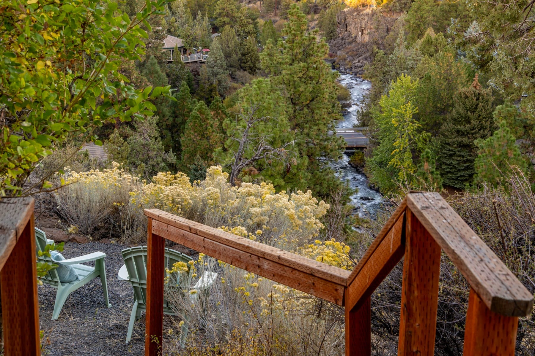  885 NW Chelsea Loop Bend, OR 97703 - 物件實景