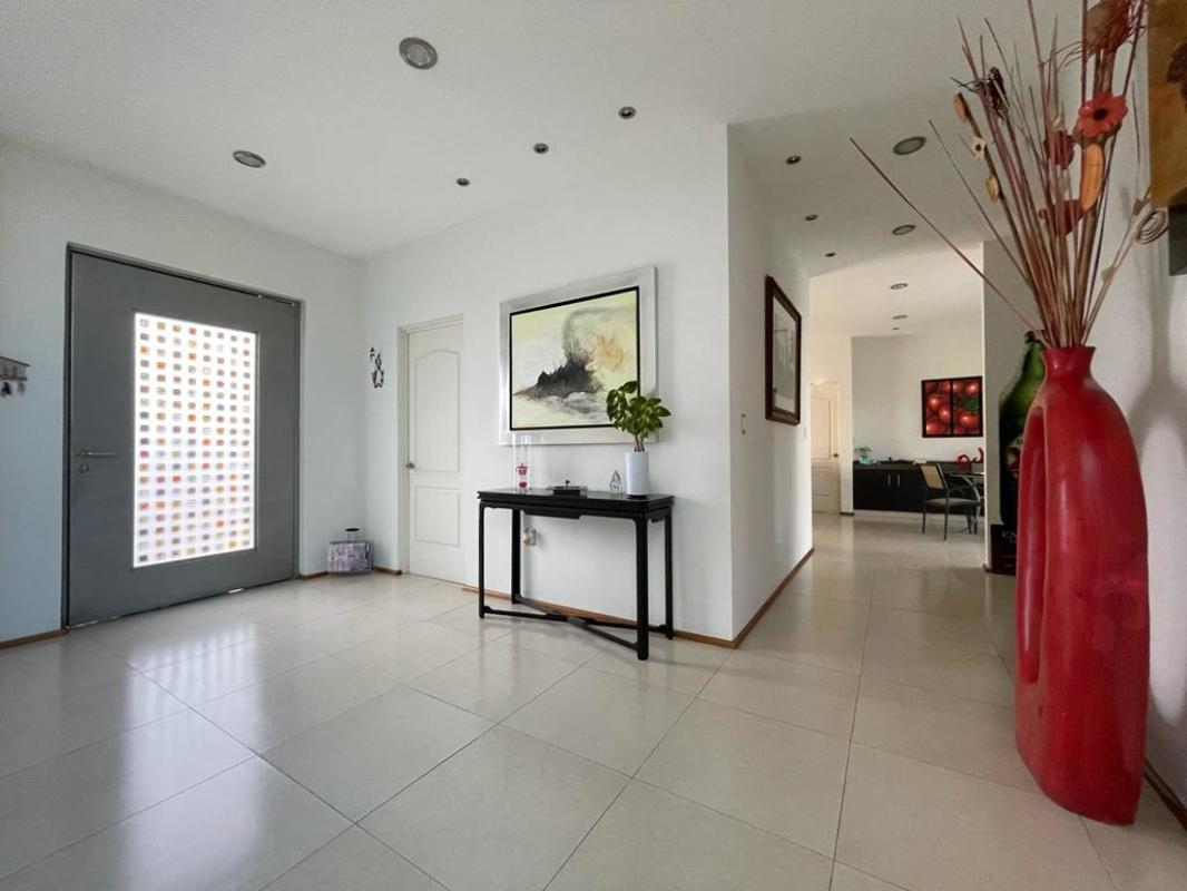 Zacatecas, Cuernavaca, Morelos, 62290, Mexico, 3 Bedrooms Bedrooms, ,4 BathroomsBathrooms,Residential,For Sale,Zacatecas,1617384
