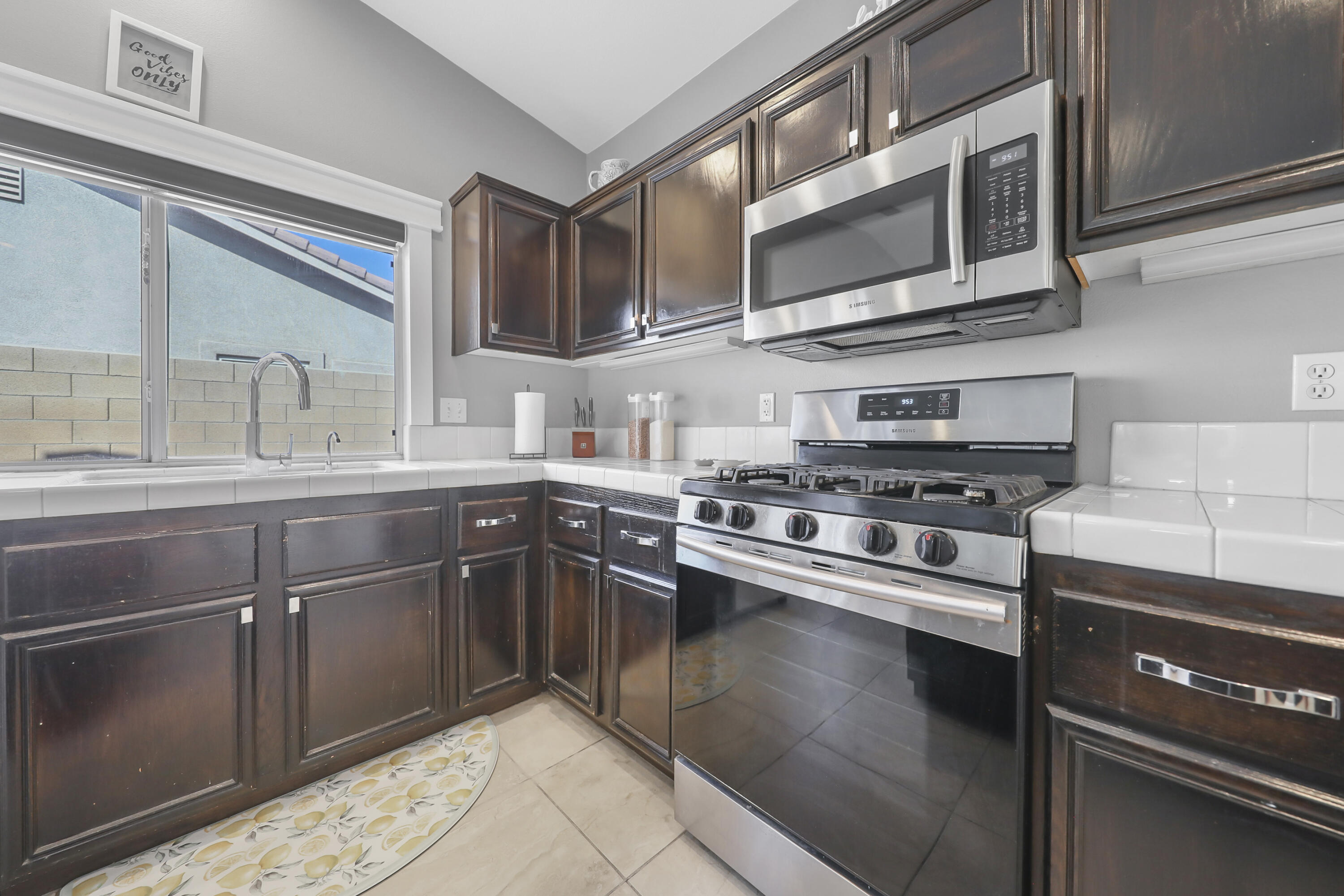 Indio, California, 92201, United States, 4 Bedrooms Bedrooms, ,3 BathroomsBathrooms,Residential,For Sale,1950105