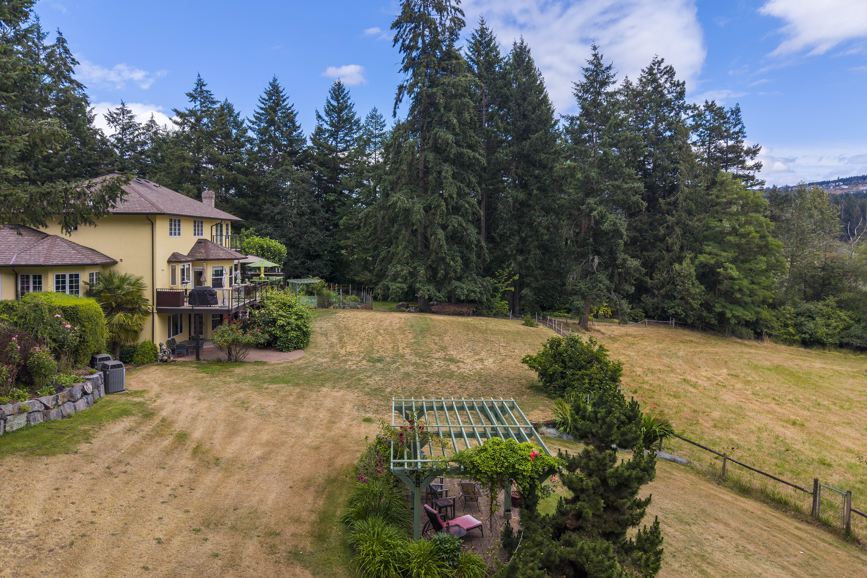  Remarkable Lakefront Estate - 物件實景
