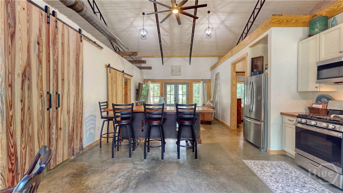 Pembroke, Georgia, 31321, United States, 2 Bedrooms Bedrooms, ,2 BathroomsBathrooms,Residential,For Sale,1981842