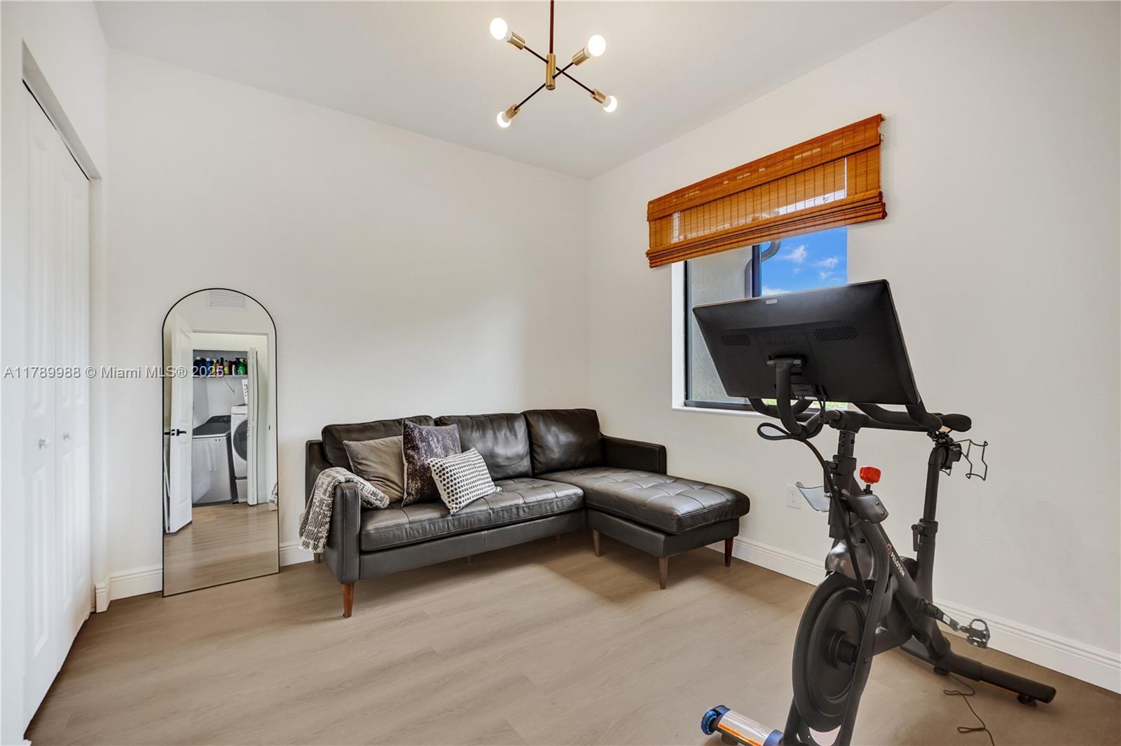 Miami, Florida, 33179, United States, 3 Bedrooms Bedrooms, ,3 BathroomsBathrooms,Residential,For Sale,1784236