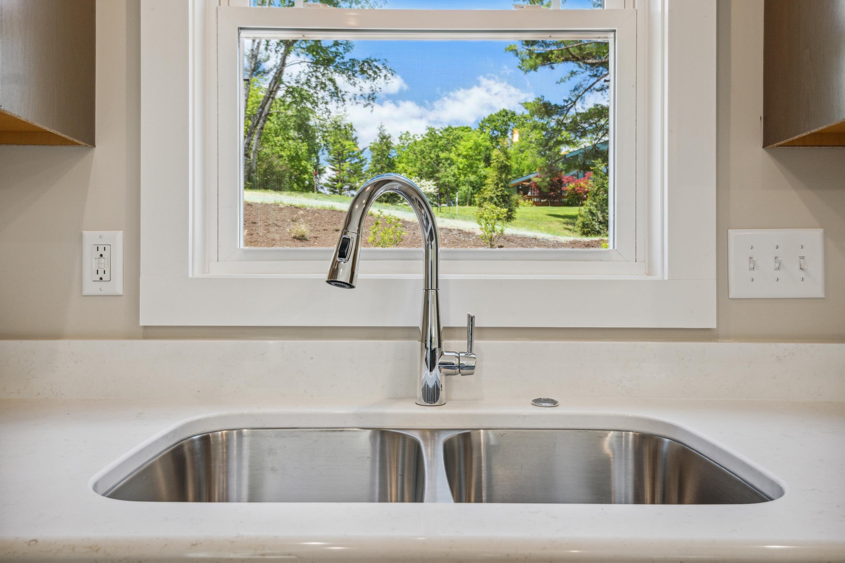 Blacksburg, Virginia, 24060, United States, 4 Bedrooms Bedrooms, ,4 BathroomsBathrooms,Residential,For Sale,1838349