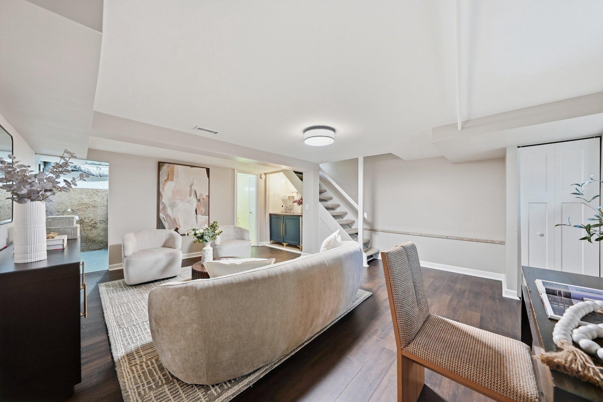  230 Aspen Street, Alexandria, VA, 22305 - 物件實景