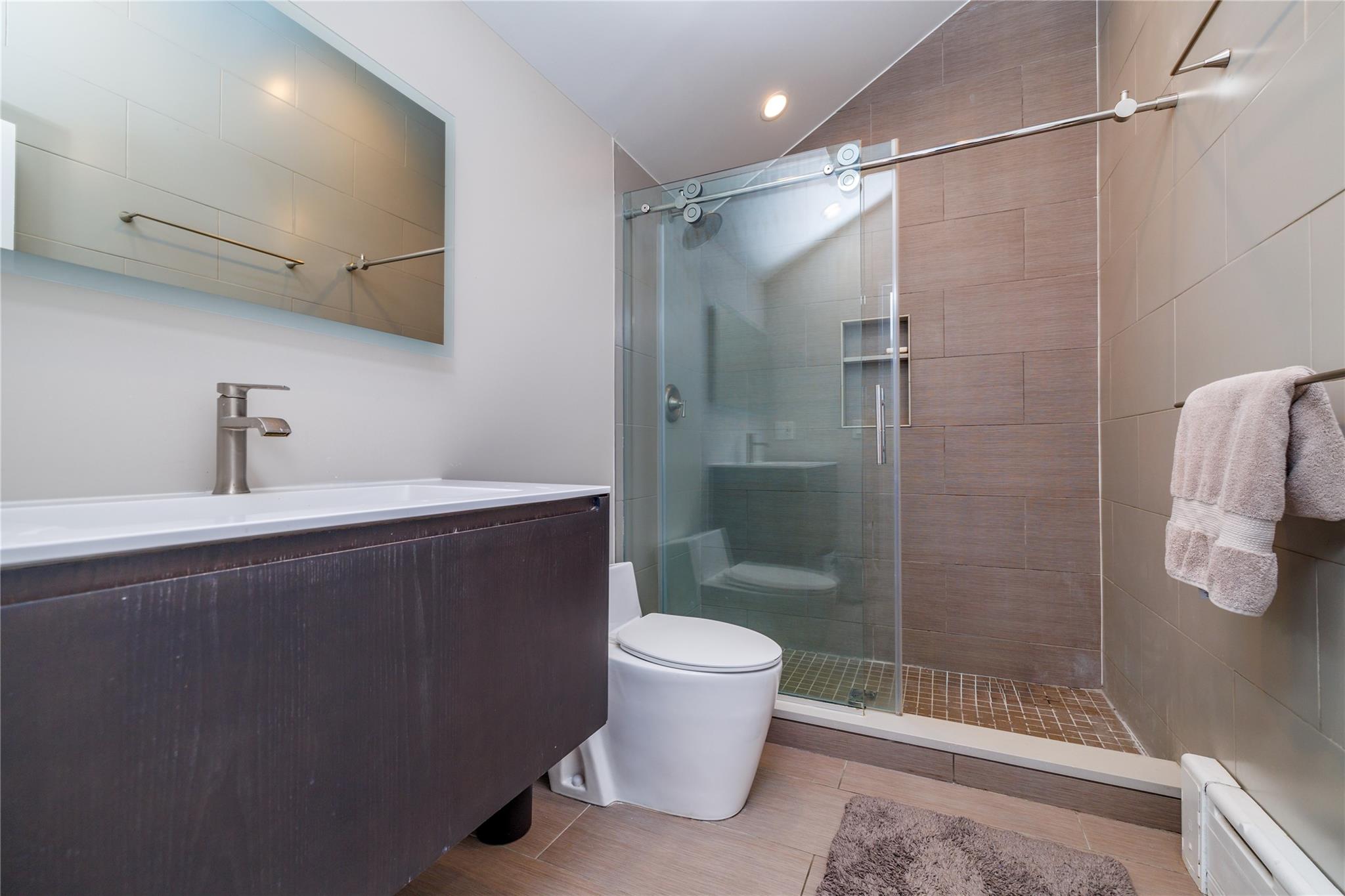 Malverne, New York, 11565, United States, 3 Bedrooms Bedrooms, ,2 BathroomsBathrooms,Residential,For Sale,1874917