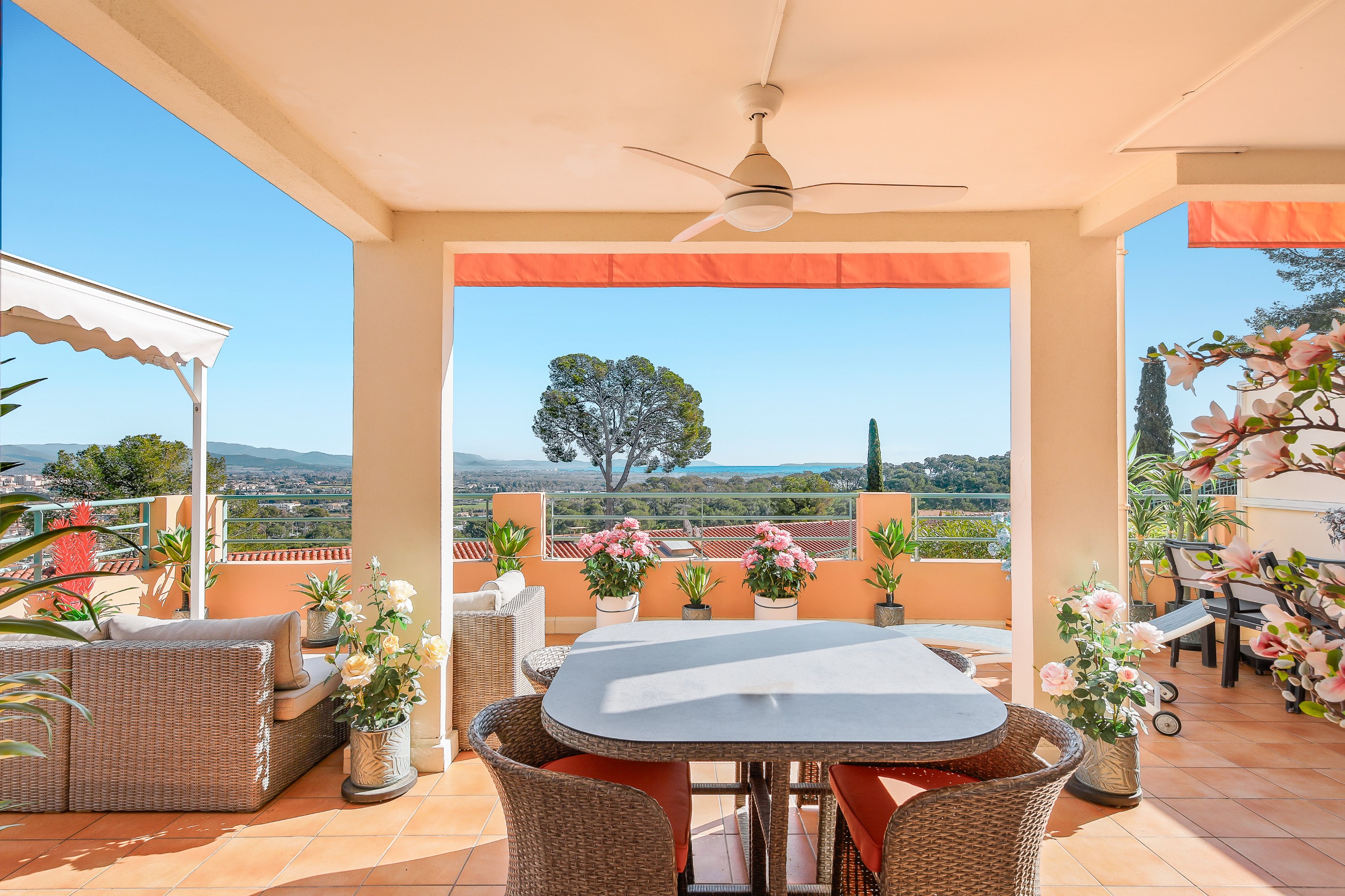  Hyères, Costebelle – Renovated Apartment with Sea View - 物件實景
