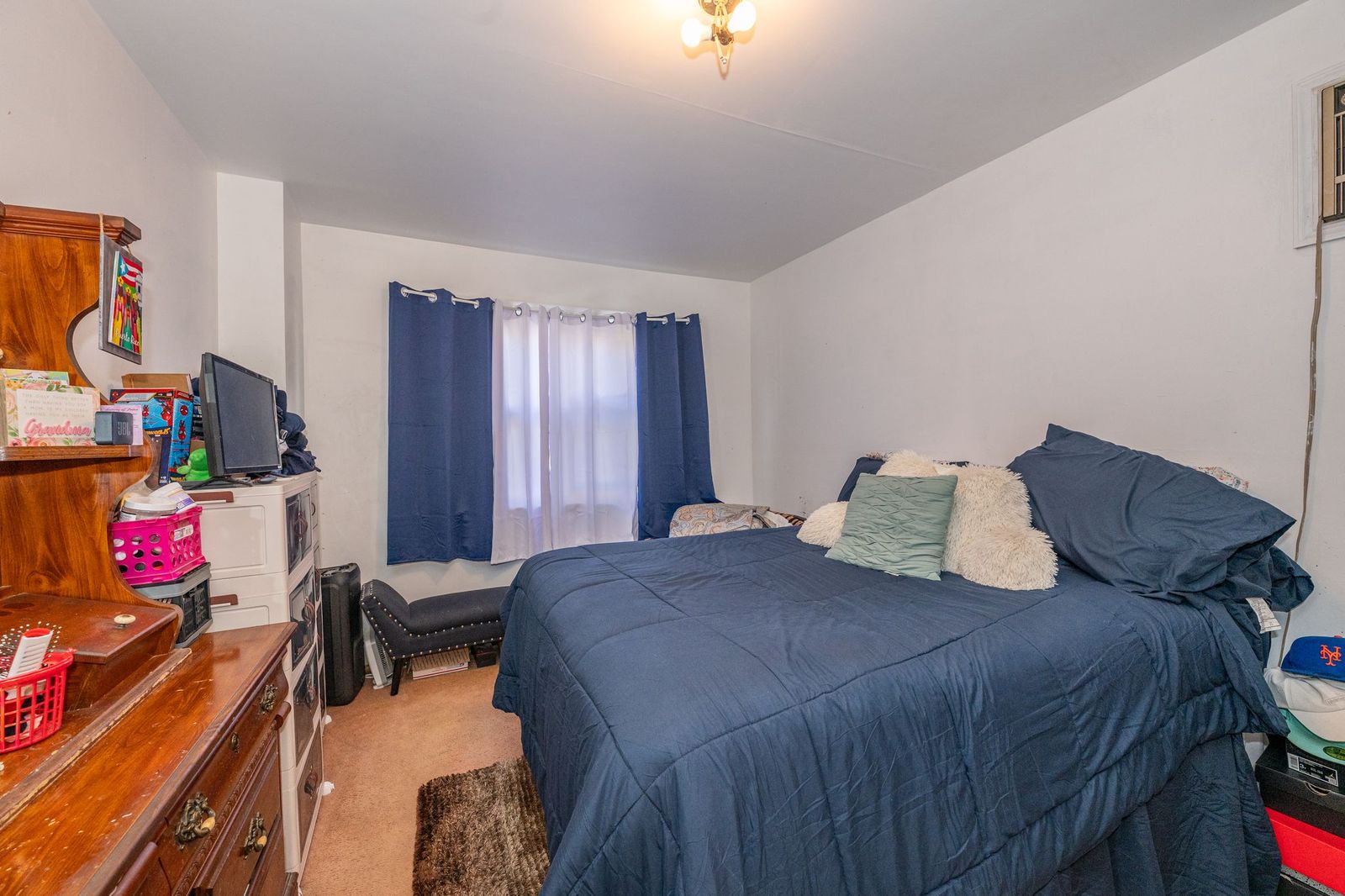 Haledon Boro, New Jersey, 07508, United States, 4 Bedrooms Bedrooms, ,3 BathroomsBathrooms,Residential,For Sale,1978211