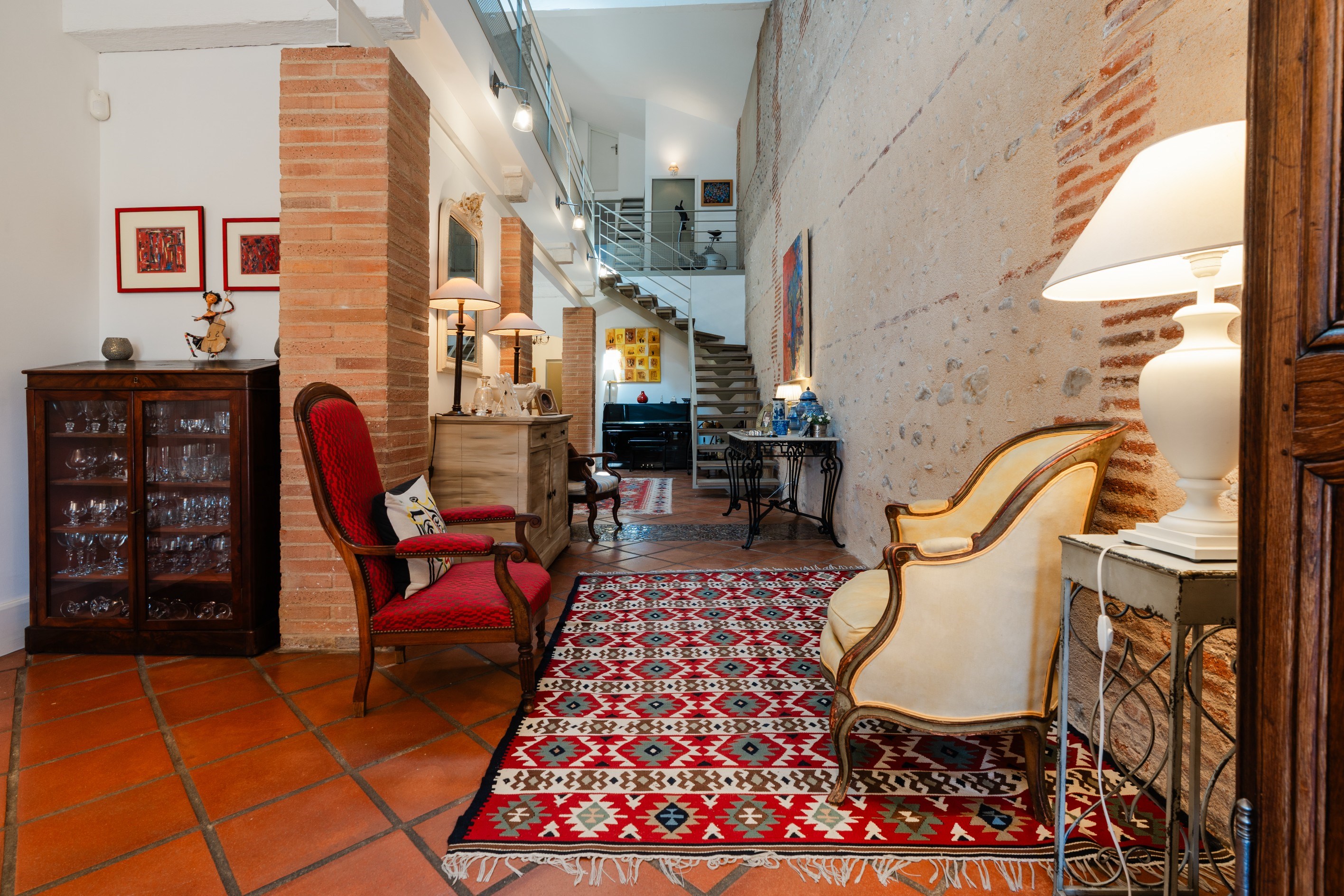  RARE AND AUTHENTIC — AN EXCEPTIONAL VILLAGE FARMHOUSE WITH POOL - 物件實景