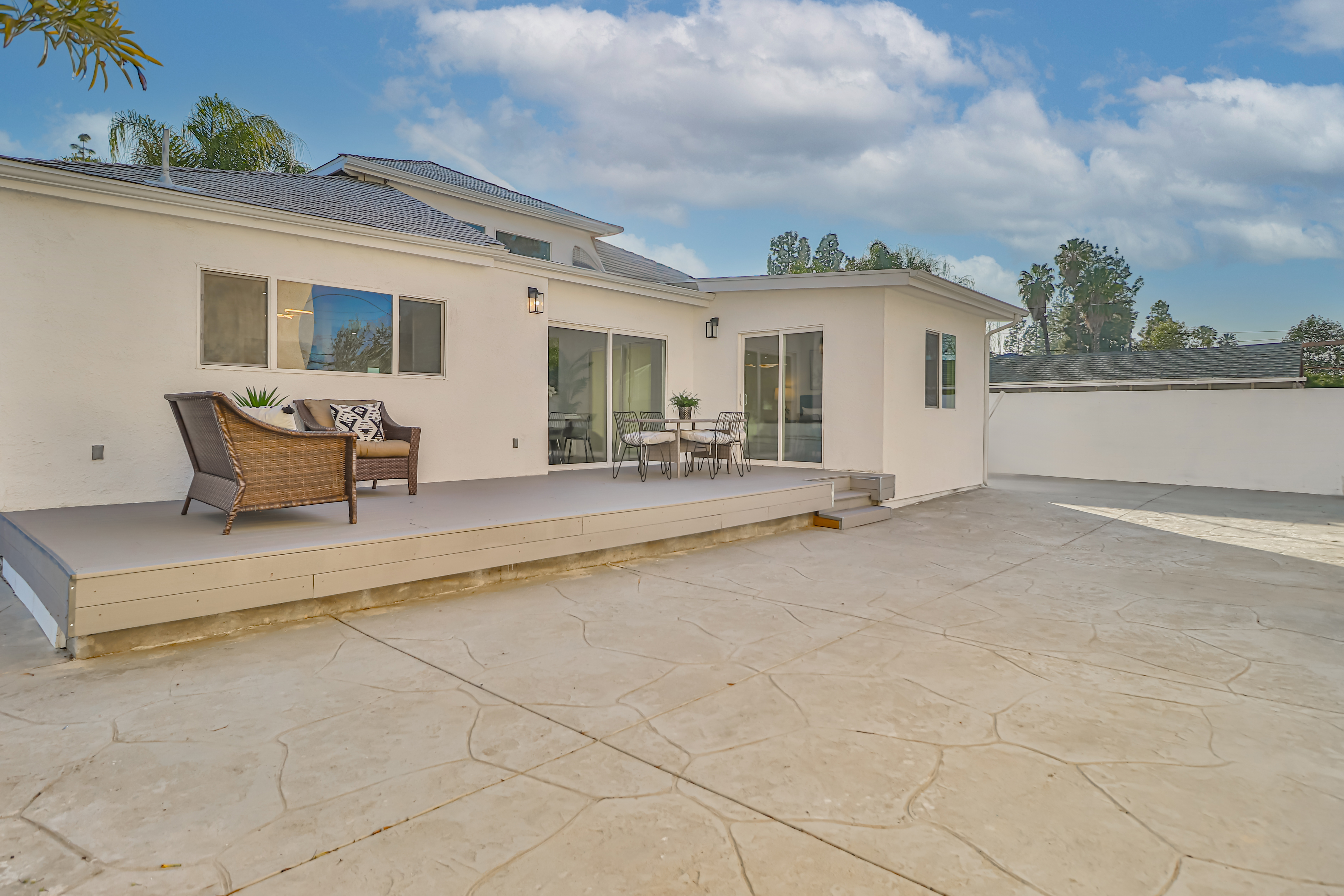 Woodland Hills, California, 91303, United States, 6 Bedrooms Bedrooms, ,7 BathroomsBathrooms,Residential,For Sale,1838273