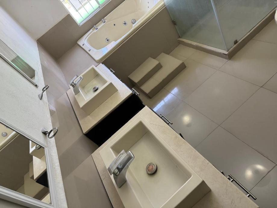 Zapopan, Jalisco, 45200, Mexico, 3 Bedrooms Bedrooms, ,3 BathroomsBathrooms,Residential,For Sale,1917960