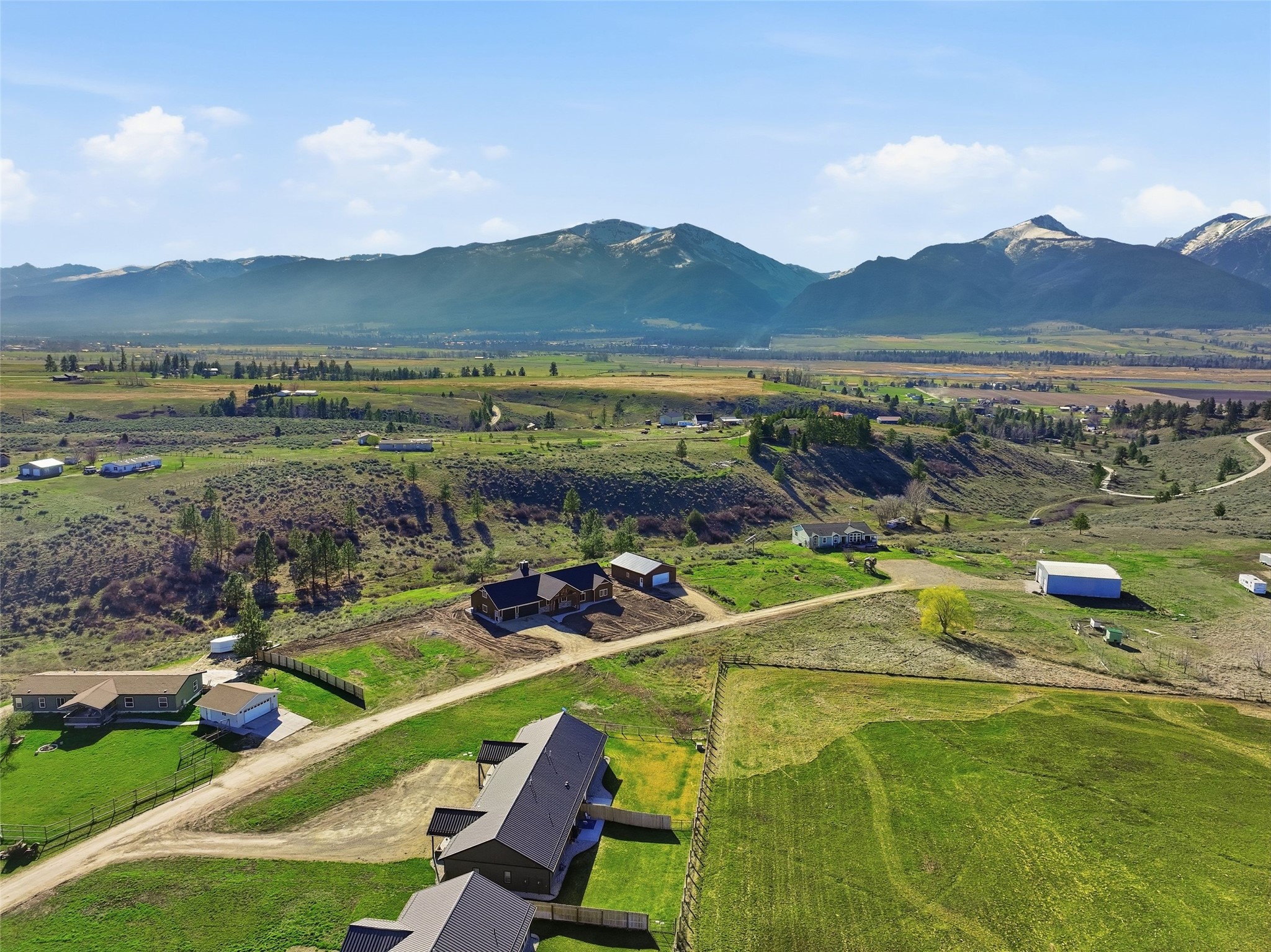  475 Ashleigh Lane - 物件實景