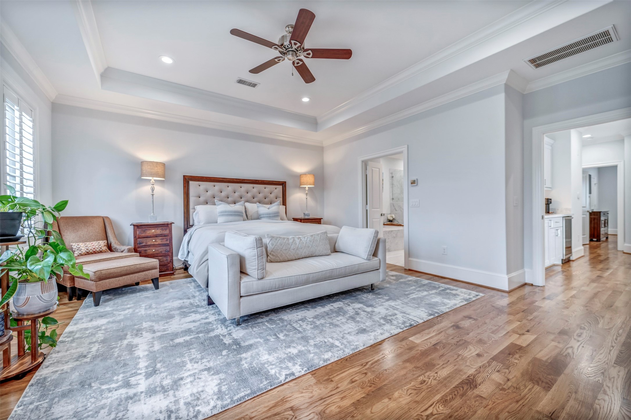 Houston, Texas, 77055, United States, 3 Bedrooms Bedrooms, ,4 BathroomsBathrooms,Residential,For Sale,1866931