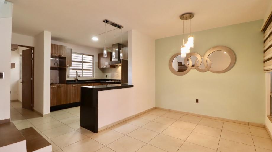 Morelia, Michoacán de Ocampo, 58195, Mexico, 5 Bedrooms Bedrooms, ,4 BathroomsBathrooms,Residential,For Sale,1918405
