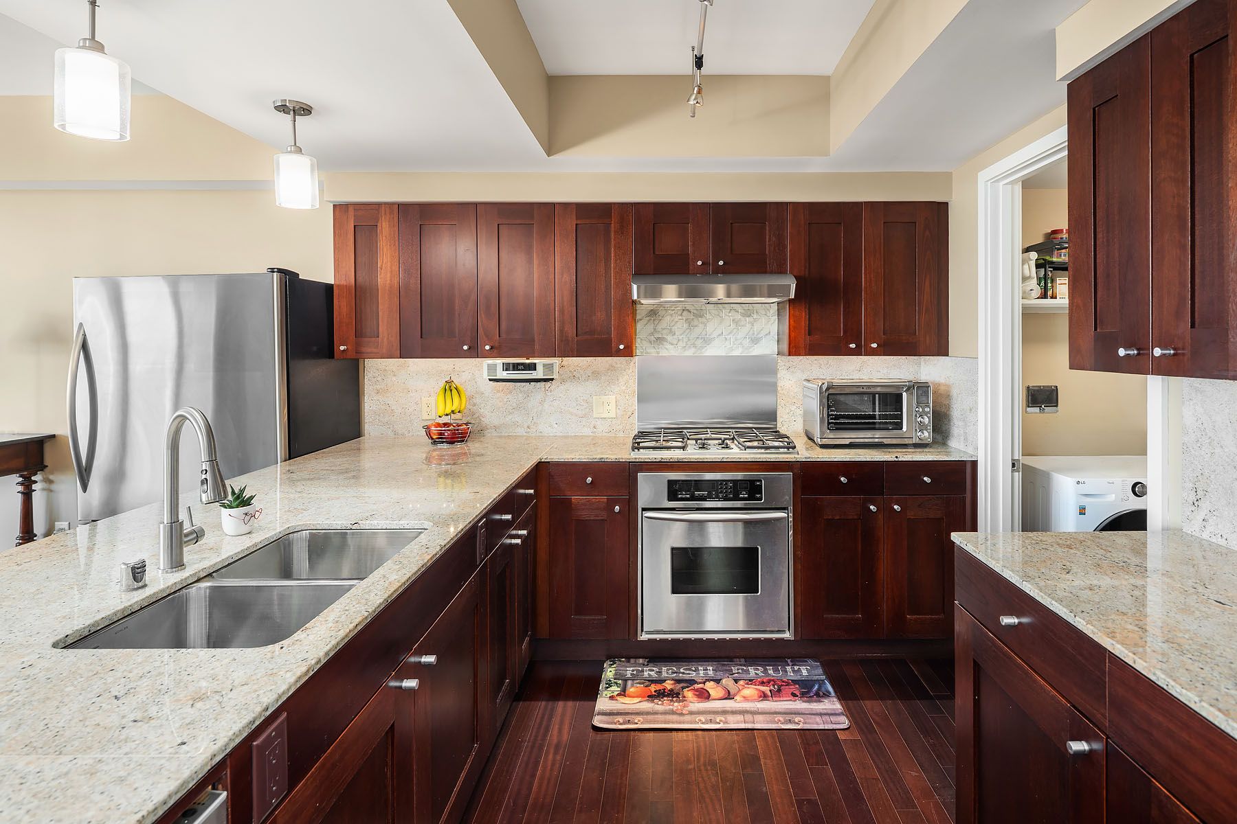  650 Bellevue Wy NE, Bellevue, WA 98004 - 物件實景