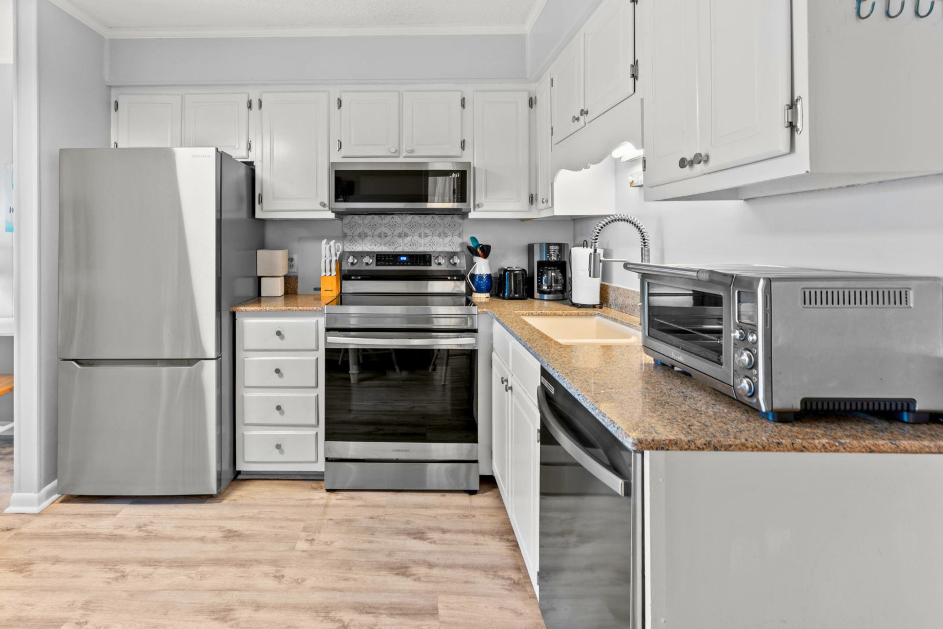  277 West 1st Street 1j, Ocean Isle Beach, NC 28469 - 物件實景