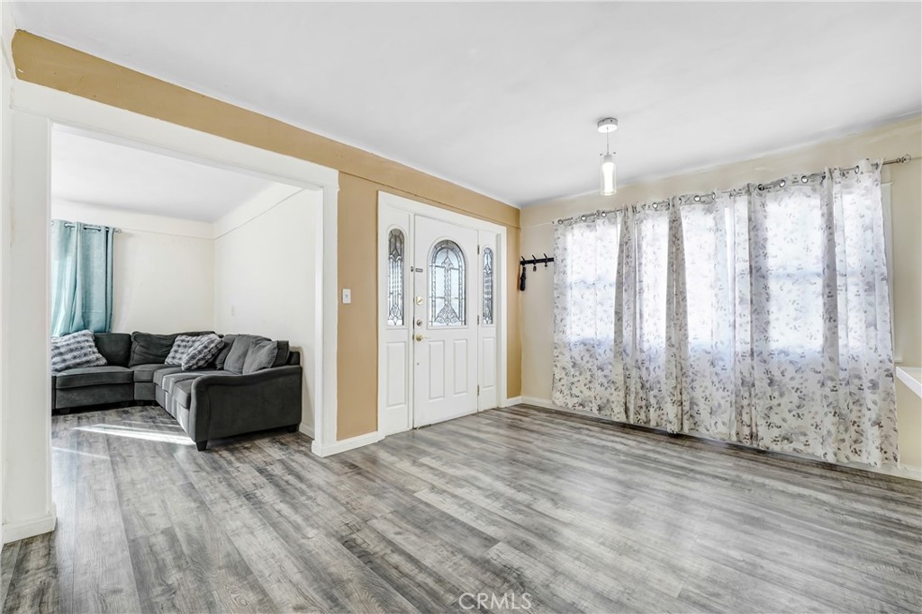 Los Angeles, California, 90062, United States, 3 Bedrooms Bedrooms, ,2 BathroomsBathrooms,Residential,For Sale,2010351