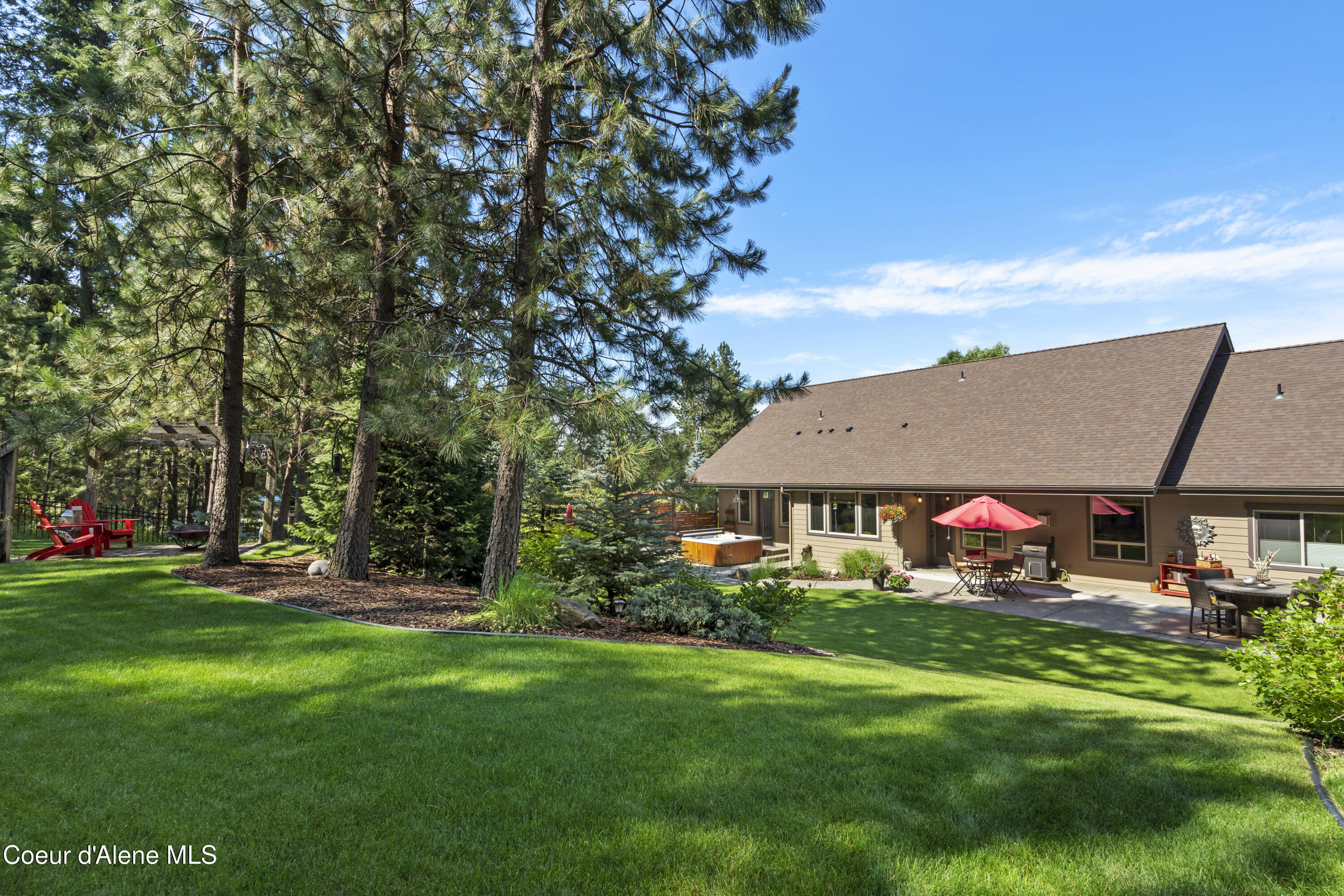 Coeur d'Alene, Idaho, 83815, United States, 5 Bedrooms Bedrooms, ,4 BathroomsBathrooms,Residential,For Sale,2048634