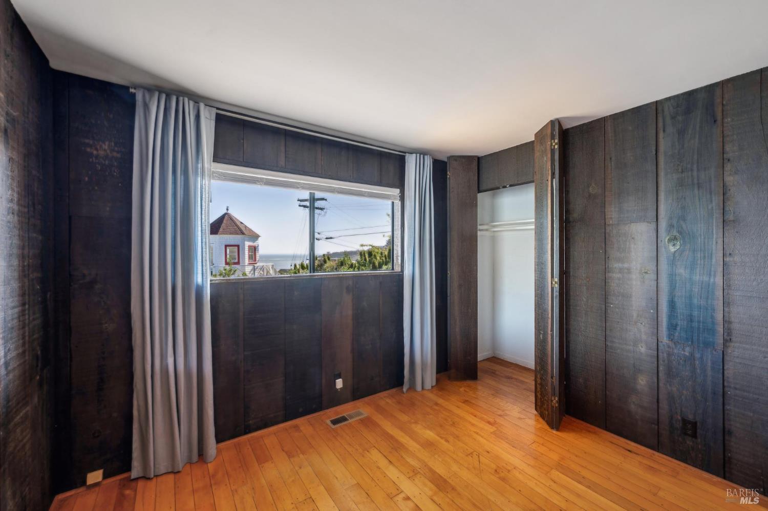 Bolinas, California, 94924, United States, 3 Bedrooms Bedrooms, ,2 BathroomsBathrooms,Residential,For Sale,2003104