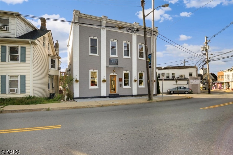 Rockaway Boro, New Jersey, 07866-3003, United States, 2 Bedrooms Bedrooms, ,Residential,For Sale,1936979