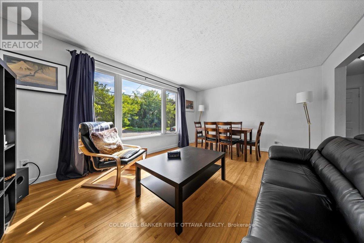 Ottawa, Ontario, K2B 6B9, CA, 7 Bedrooms Bedrooms, ,3 BathroomsBathrooms,Residential,For Sale,1903651
