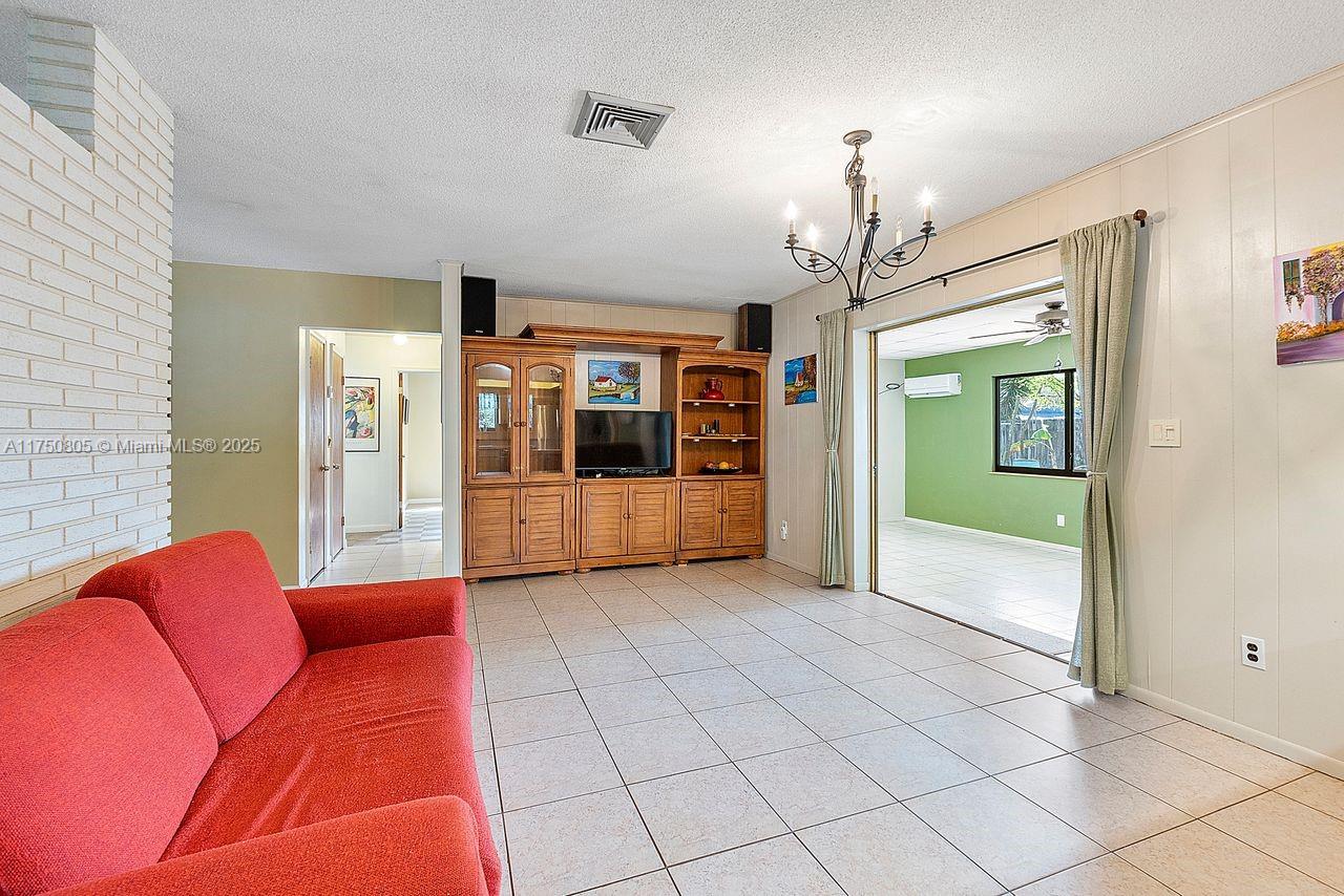 Fort Lauderdale, Florida, 33312, United States, 4 Bedrooms Bedrooms, ,2 BathroomsBathrooms,Residential,For Sale,1837801