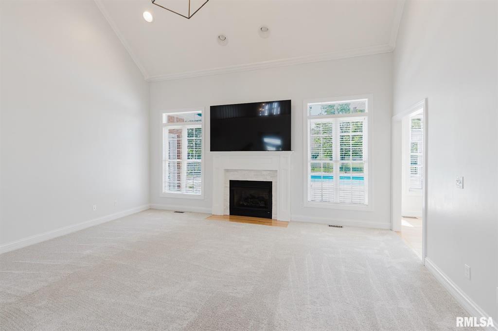 Bismarck, Illinois, 62959, United States, 5 Bedrooms Bedrooms, ,Residential,For Sale,1885319