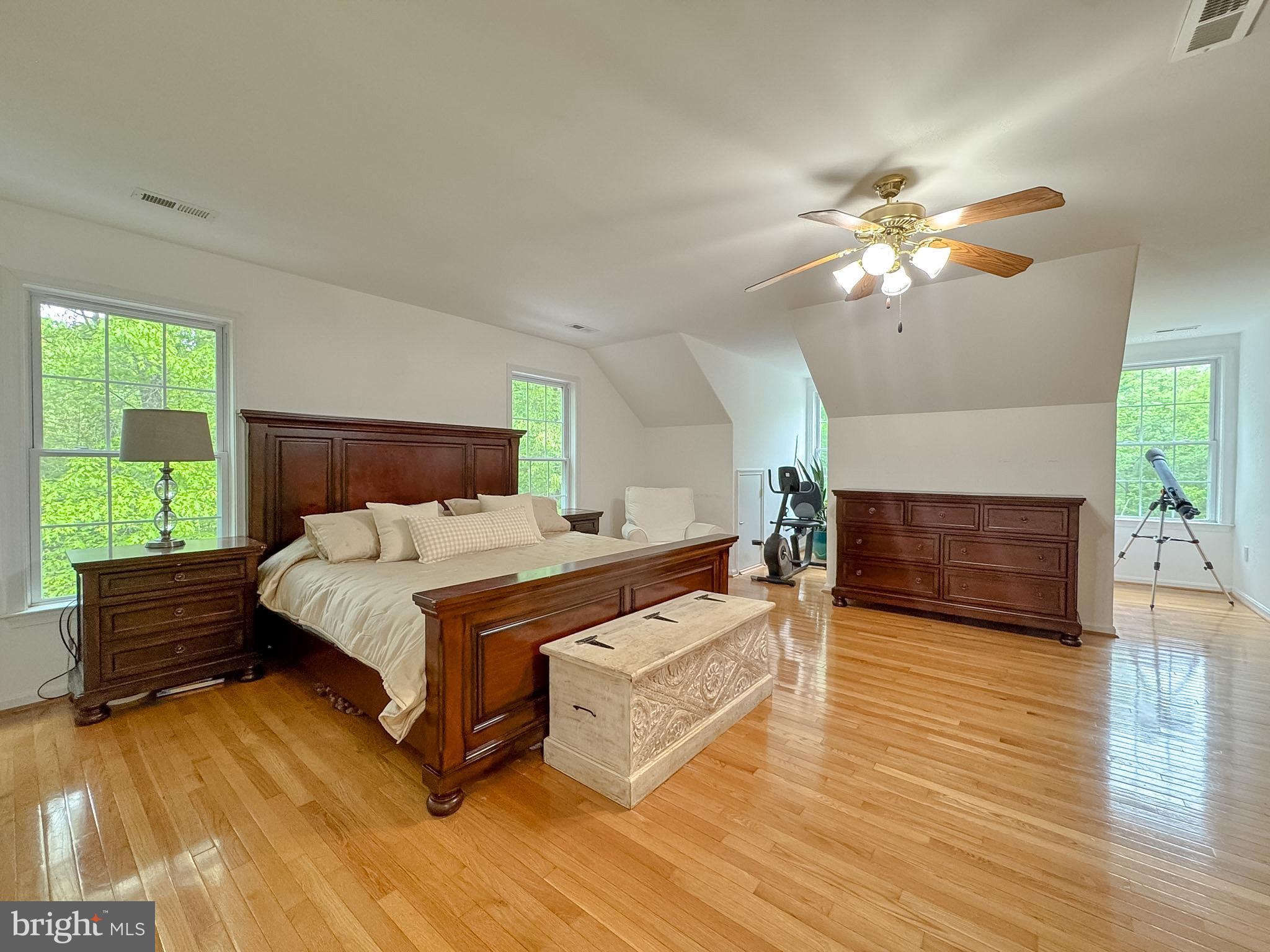 Fredericksburg, Virginia, 22408, United States, 5 Bedrooms Bedrooms, ,4 BathroomsBathrooms,Residential,For Sale,2043363