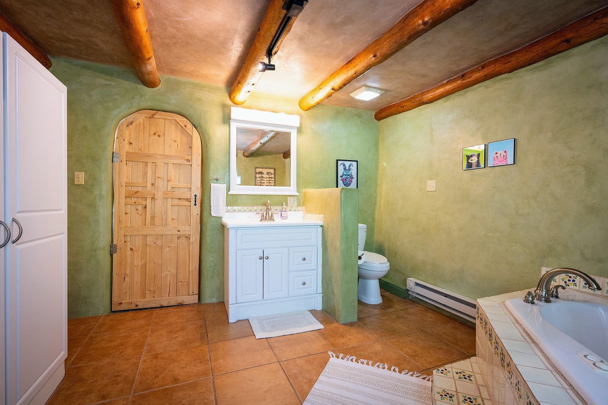 Ranchos De Taos, New Mexico, 87557, United States, 3 Bedrooms Bedrooms, ,3 BathroomsBathrooms,Residential,For Sale,1688394