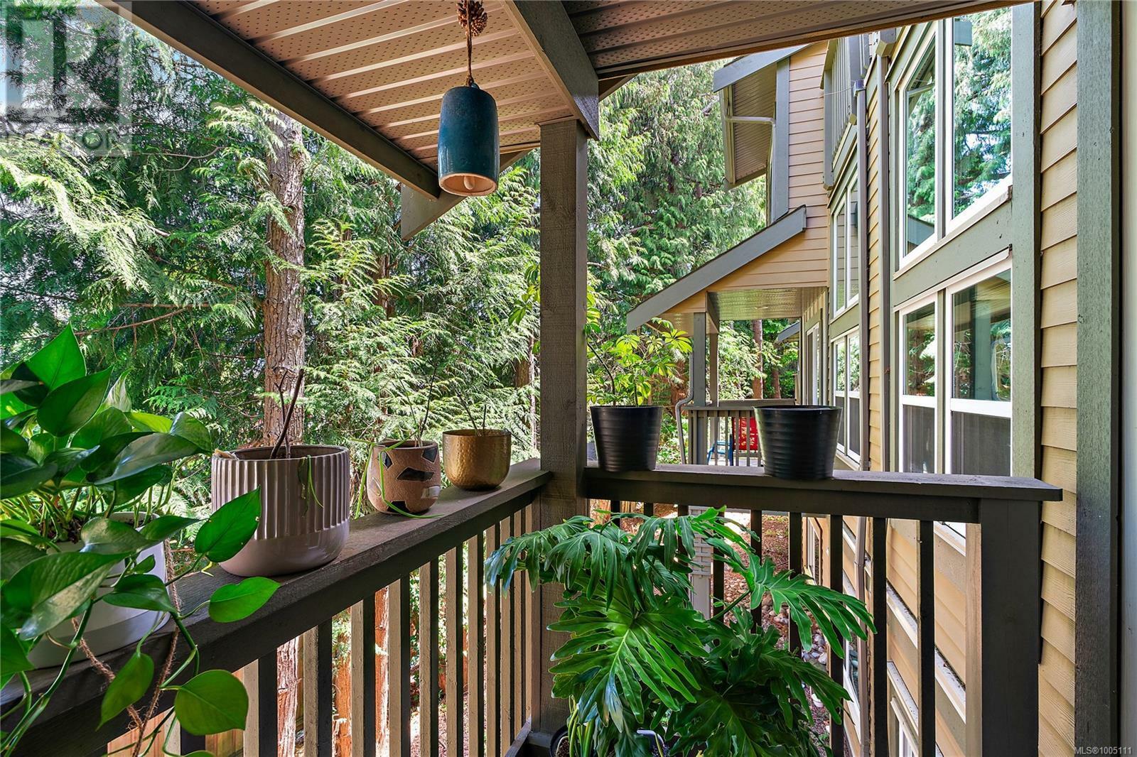 VICTORIA, British Columbia, V8T 0A3, CA, 3 Bedrooms Bedrooms, ,3 BathroomsBathrooms,Residential,For Sale,1883678