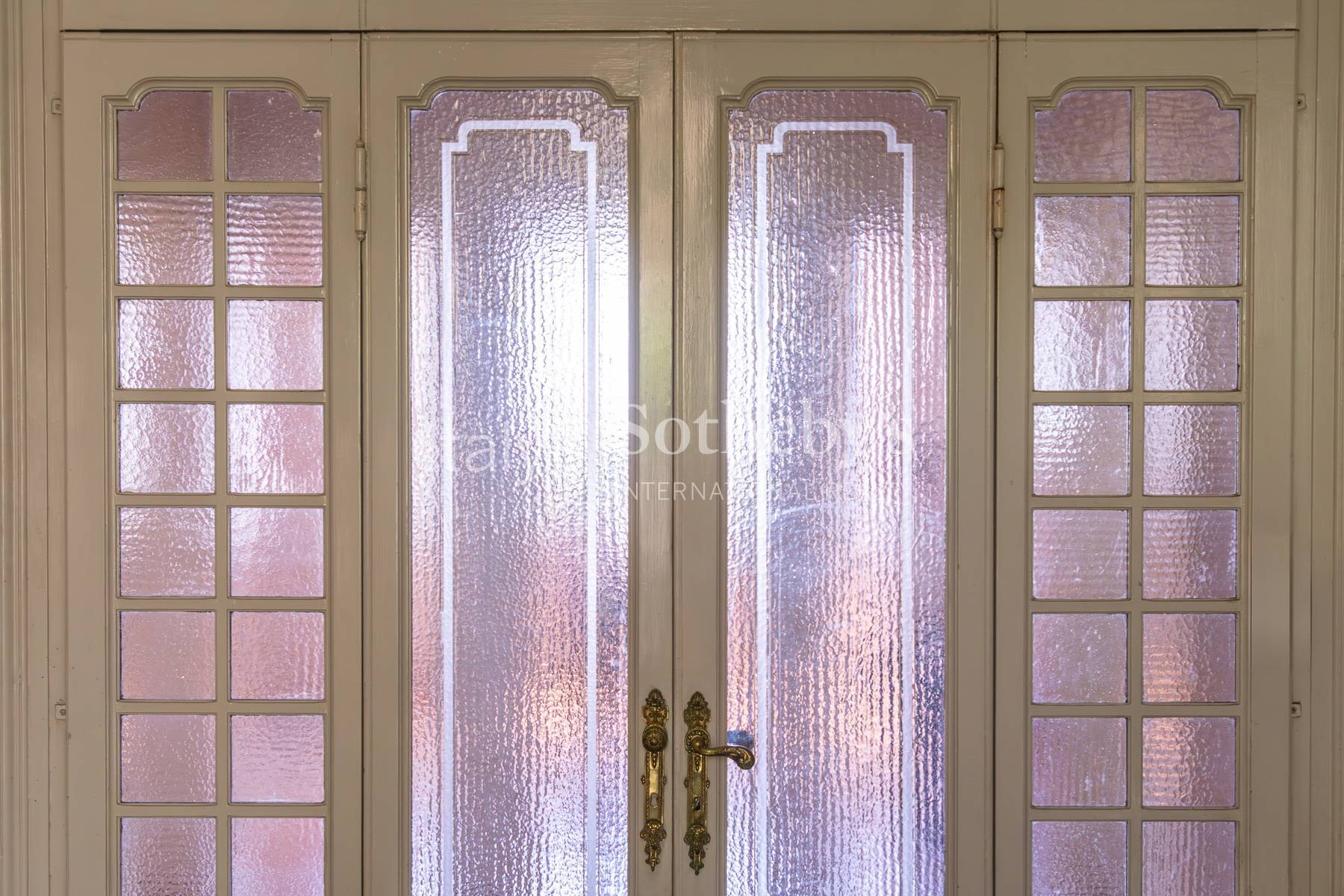  Appartement de charme dans un magnifique immeuble Art nouveau - 物件實景