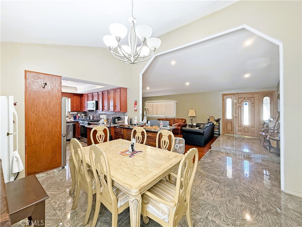 La Verne, California, 91750, United States, 7 Bedrooms Bedrooms, ,4 BathroomsBathrooms,Residential,For Sale,1979941