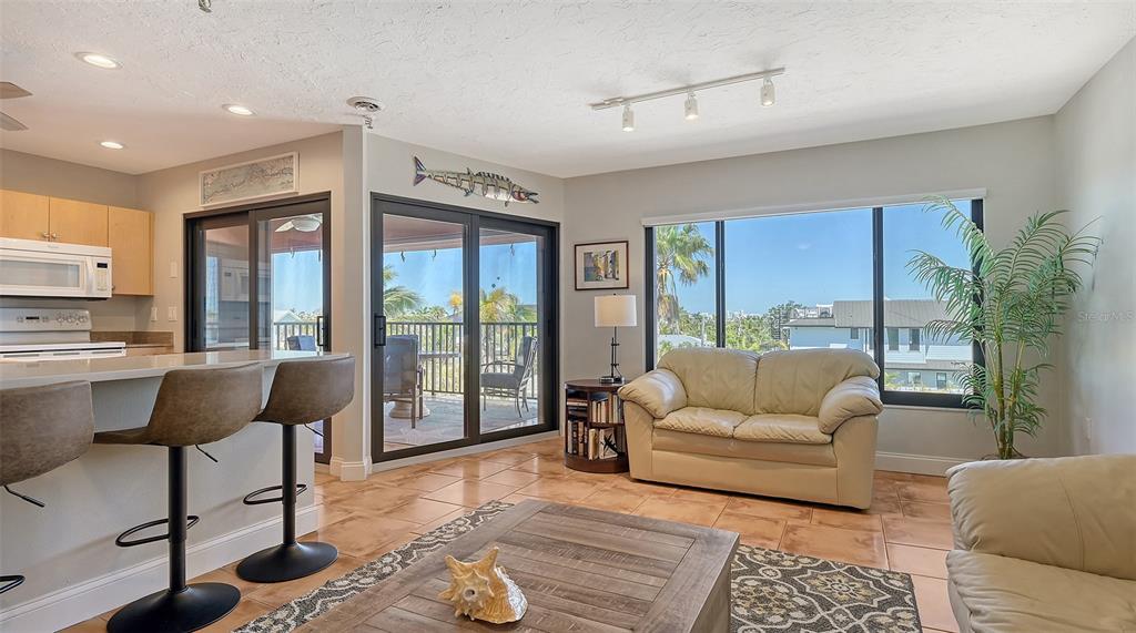 Sarasota, Florida, 34236, United States, 2 Bedrooms Bedrooms, ,2 BathroomsBathrooms,Residential,For Sale,1744779