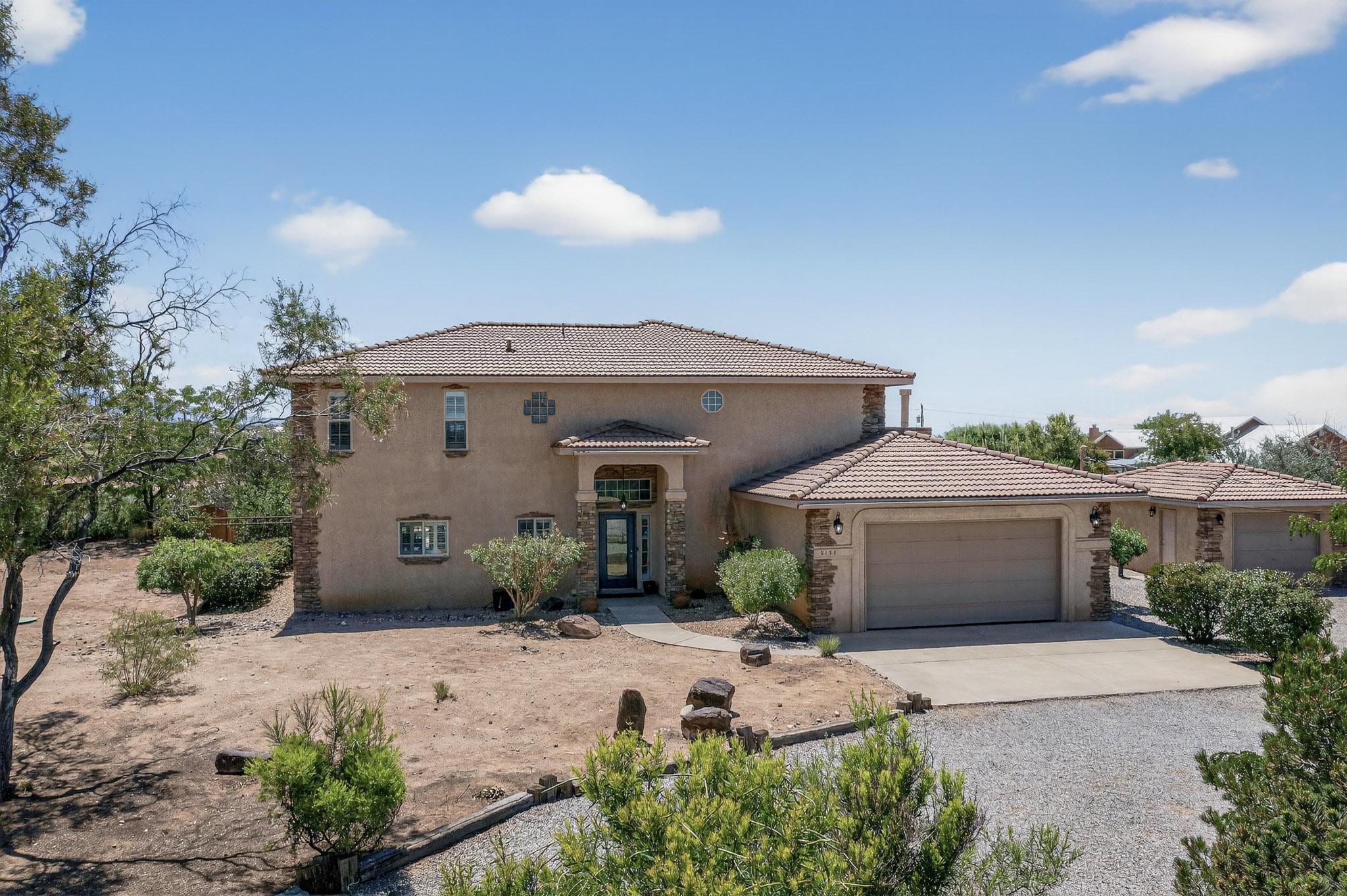 Albuquerque, New Mexico, 87122, United States, 4 Bedrooms Bedrooms, ,3 BathroomsBathrooms,Residential,For Sale,1914202