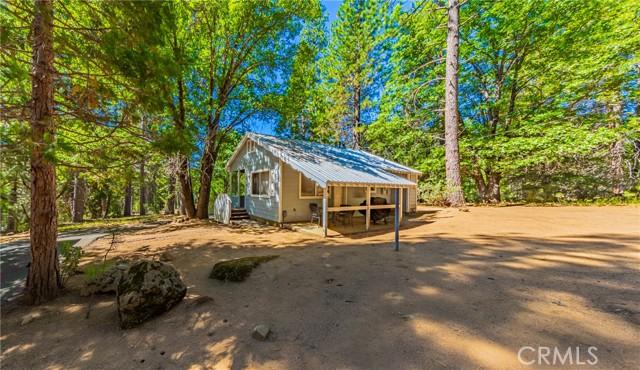 Yosemite, California, 95389, United States, 5 Bedrooms Bedrooms, ,4 BathroomsBathrooms,Residential,For Sale,1981132