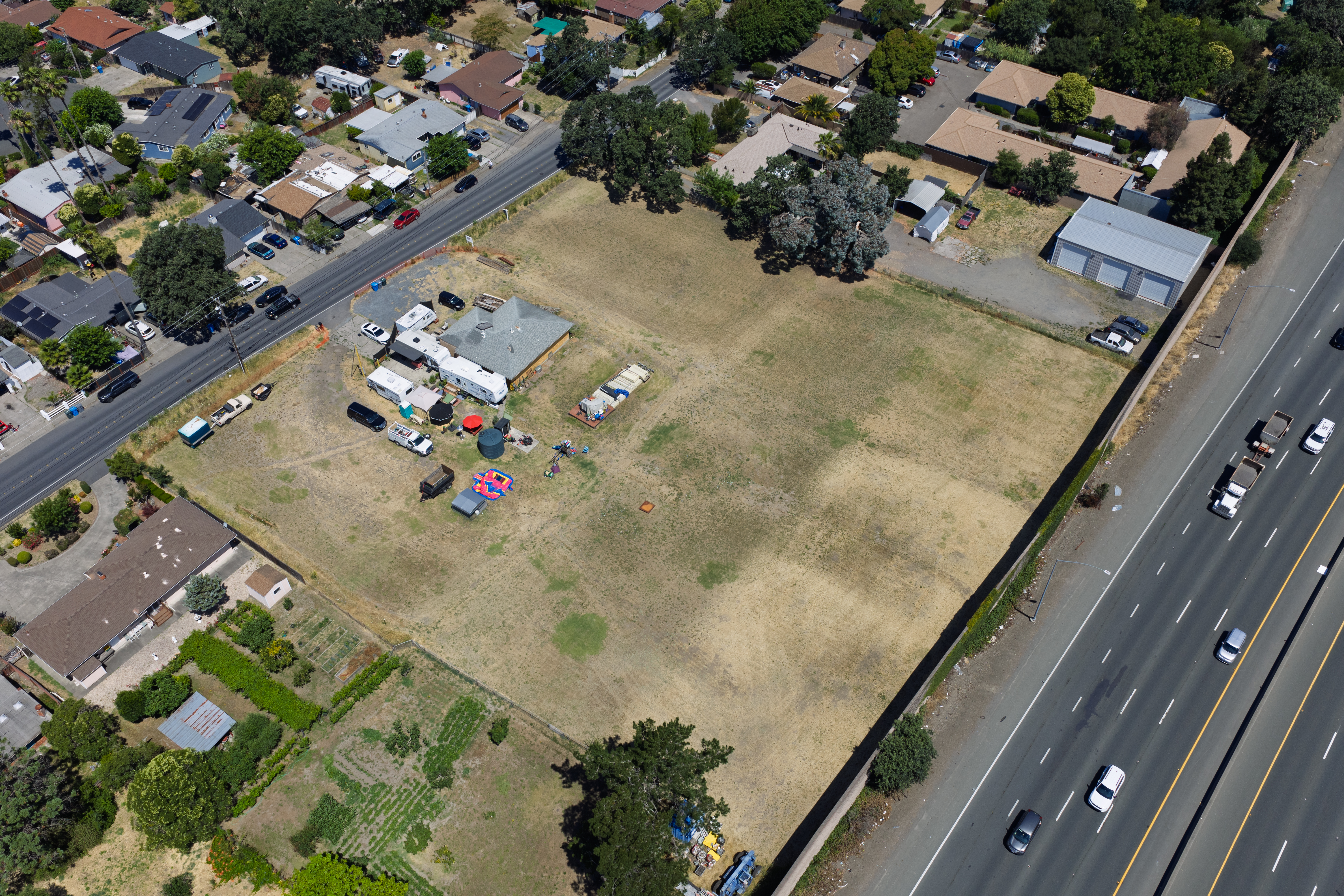  2180 Corby Avenue, Santa Rosa, CA 95407 - 物件實景
