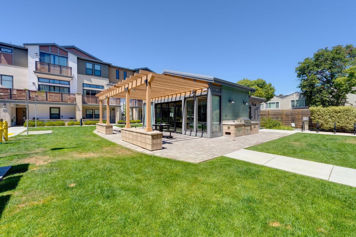 Sunnyvale, California, 94086, United States, 3 Bedrooms Bedrooms, ,4 BathroomsBathrooms,Residential,For Sale,1926187