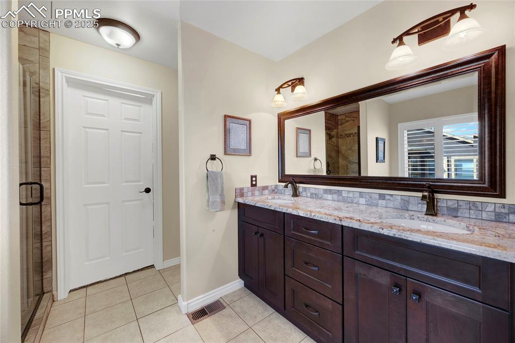 Colorado Springs, Colorado, 80921, United States, 5 Bedrooms Bedrooms, ,5 BathroomsBathrooms,Residential,For Sale,1777346