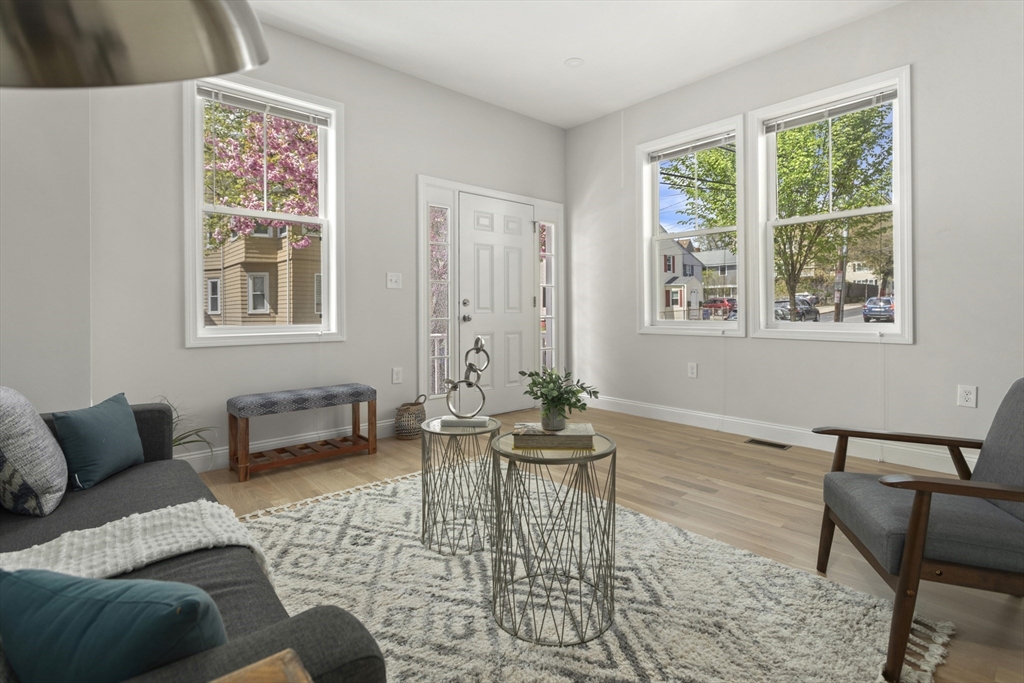 77 North St, 77, Somerville, Massachusetts, 02144, United States, 3 Bedrooms Bedrooms, ,3 BathroomsBathrooms,Residential,For Sale,77 North St , 77,1550085