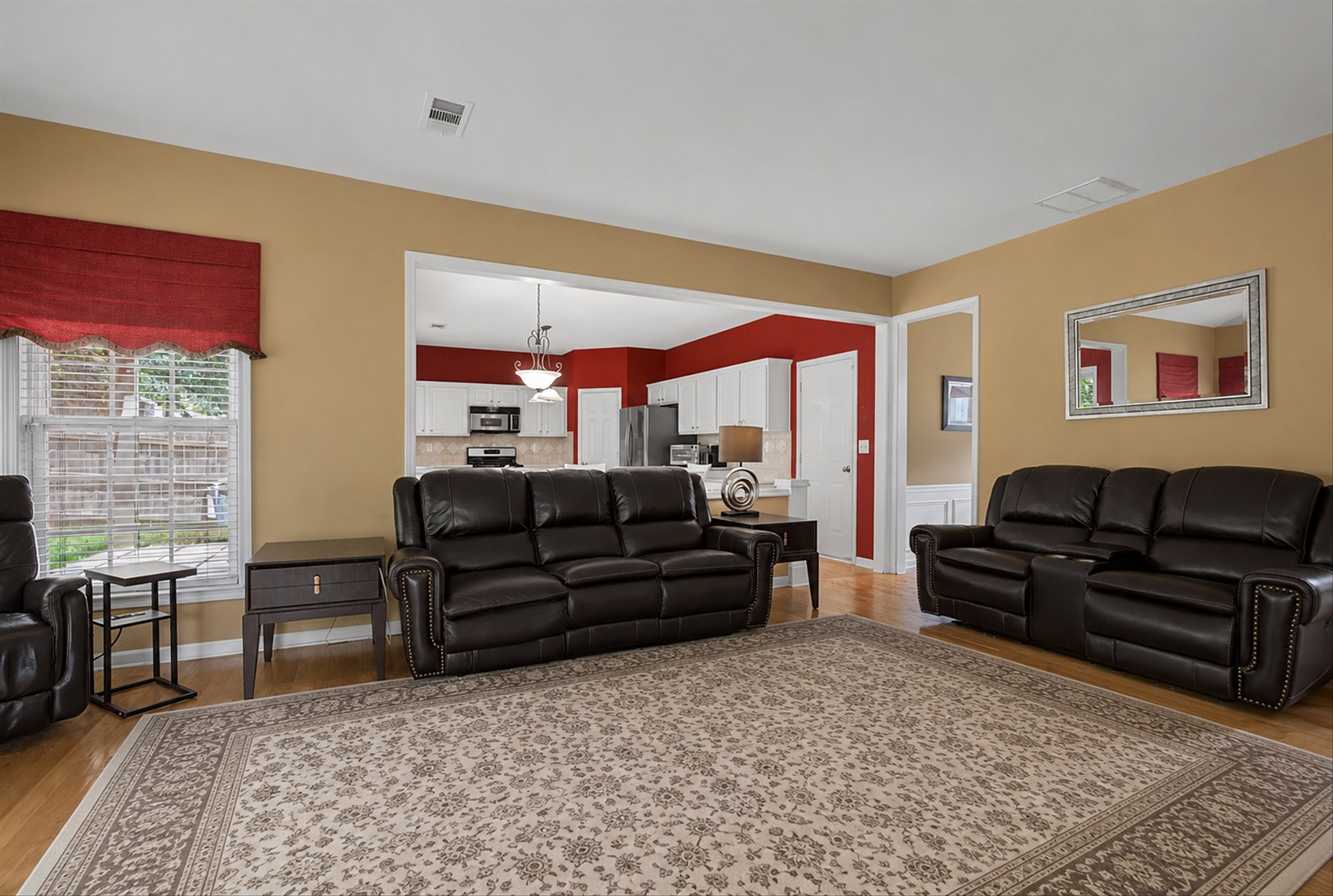  Unbeatable Value in Highly Sought-After Woodstock Neighborhood - 物件實景
