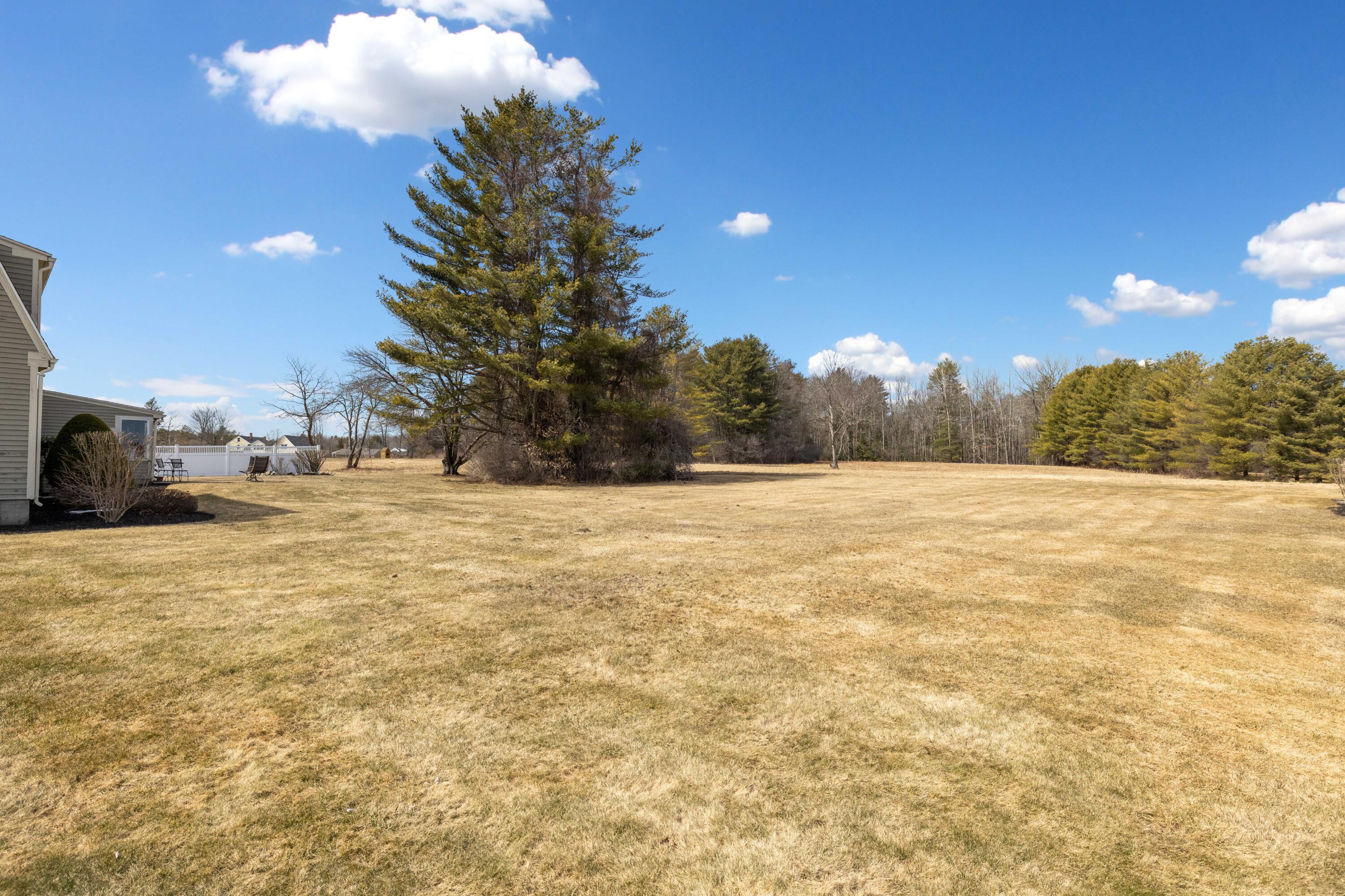 Cumberland, Maine, 04021, United States, 3 Bedrooms Bedrooms, ,2 BathroomsBathrooms,Residential,For Sale,1759704