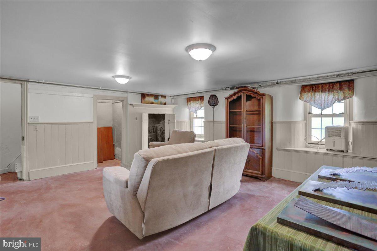 Mohrsville, Pennsylvania, 19541, United States, 4 Bedrooms Bedrooms, ,2 BathroomsBathrooms,Residential,For Sale,1827431