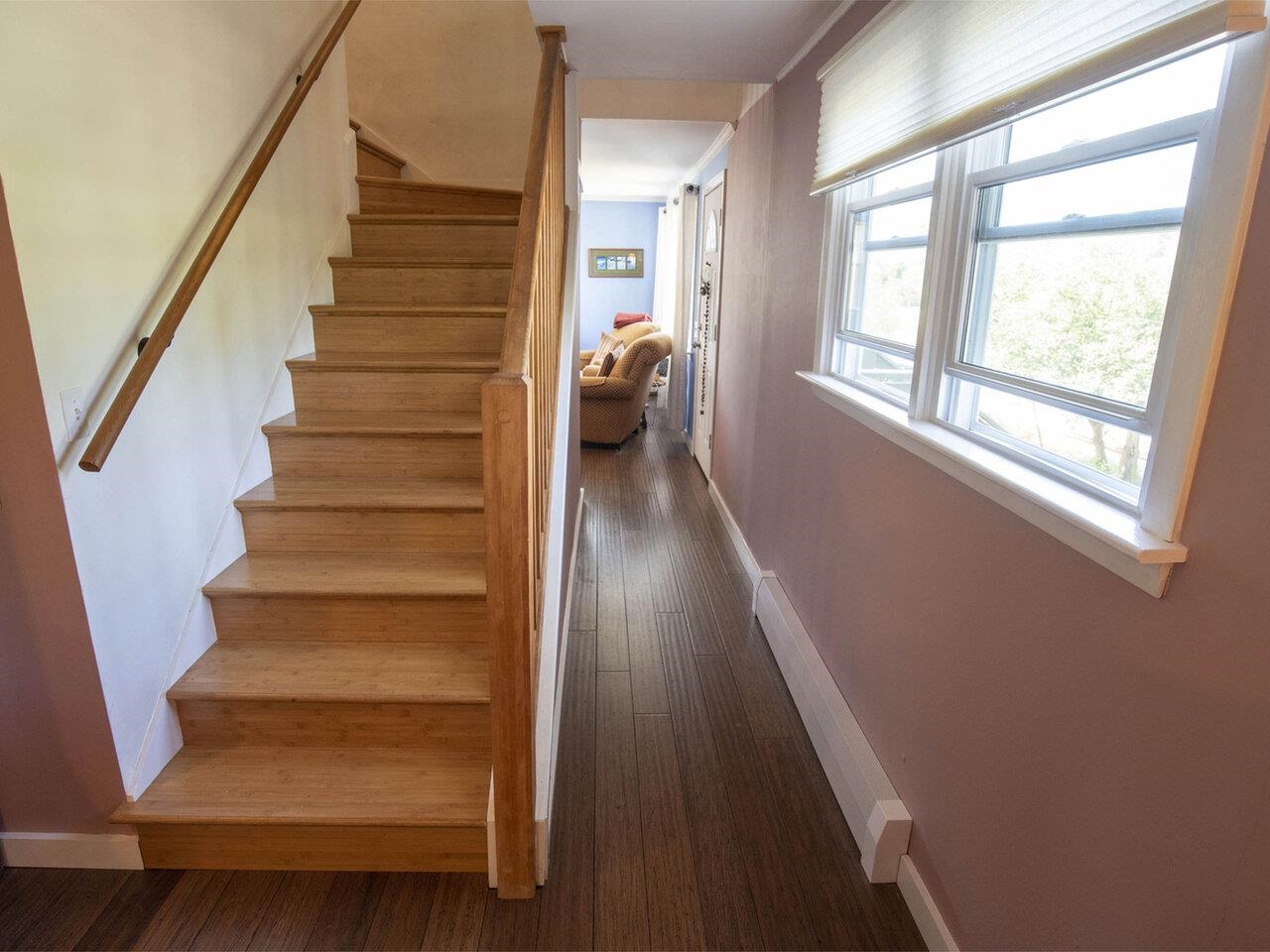 Montpelier, Vermont, 05602, United States, 3 Bedrooms Bedrooms, ,3 BathroomsBathrooms,Residential,For Sale,1924813