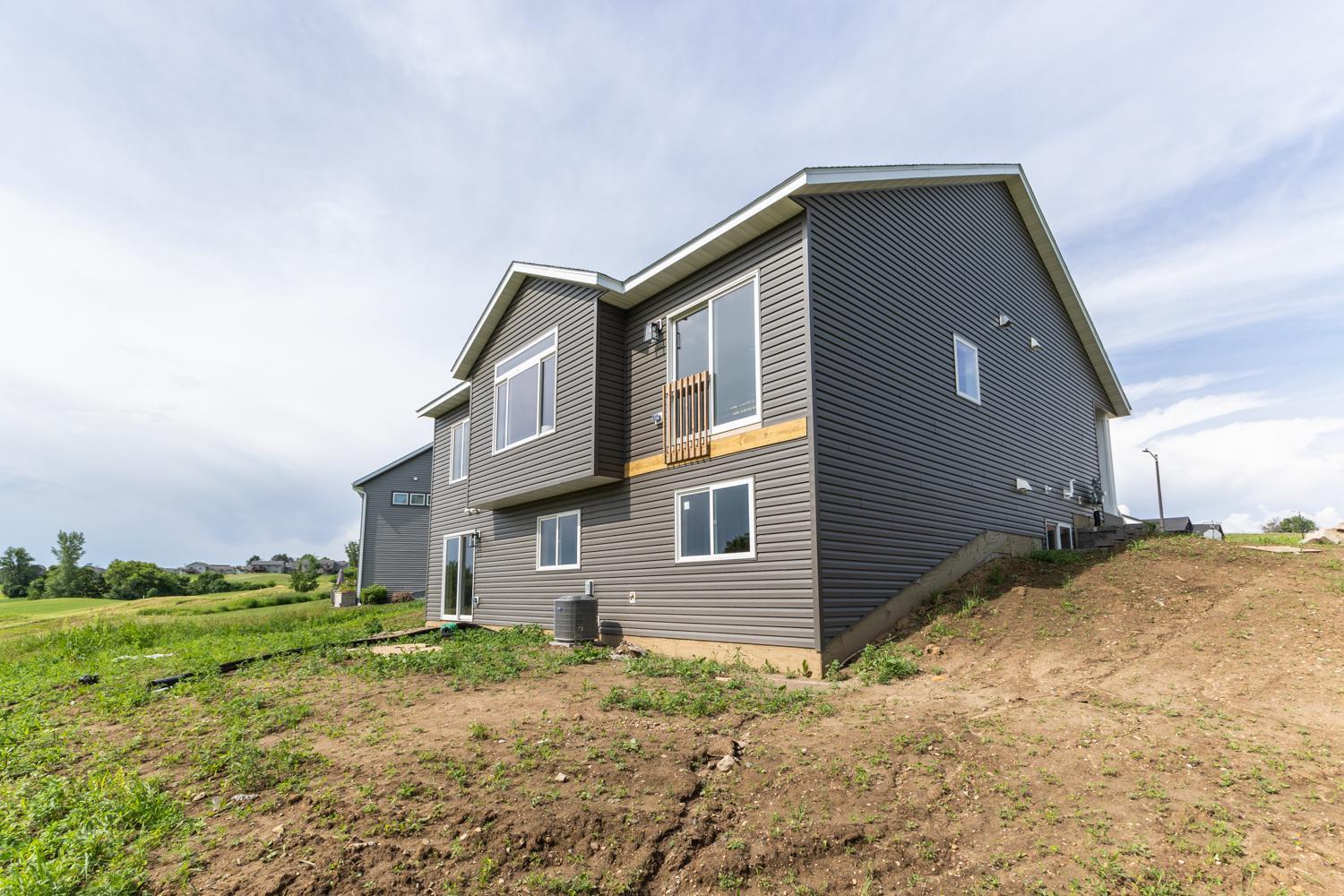 Zumbrota, Minnesota, 55992, United States, 2 Bedrooms Bedrooms, ,1 BathroomBathrooms,Residential,For Sale,1857642