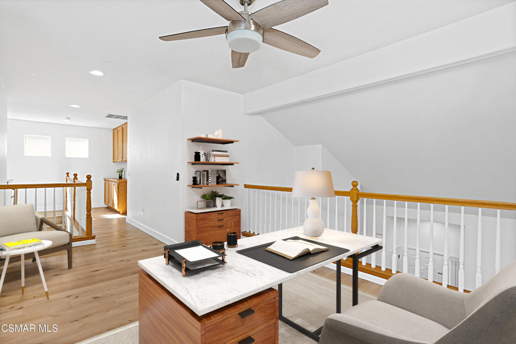 Westlake Village, California, 91362, United States, 2 Bedrooms Bedrooms, ,3 BathroomsBathrooms,Residential,For Sale,1987544