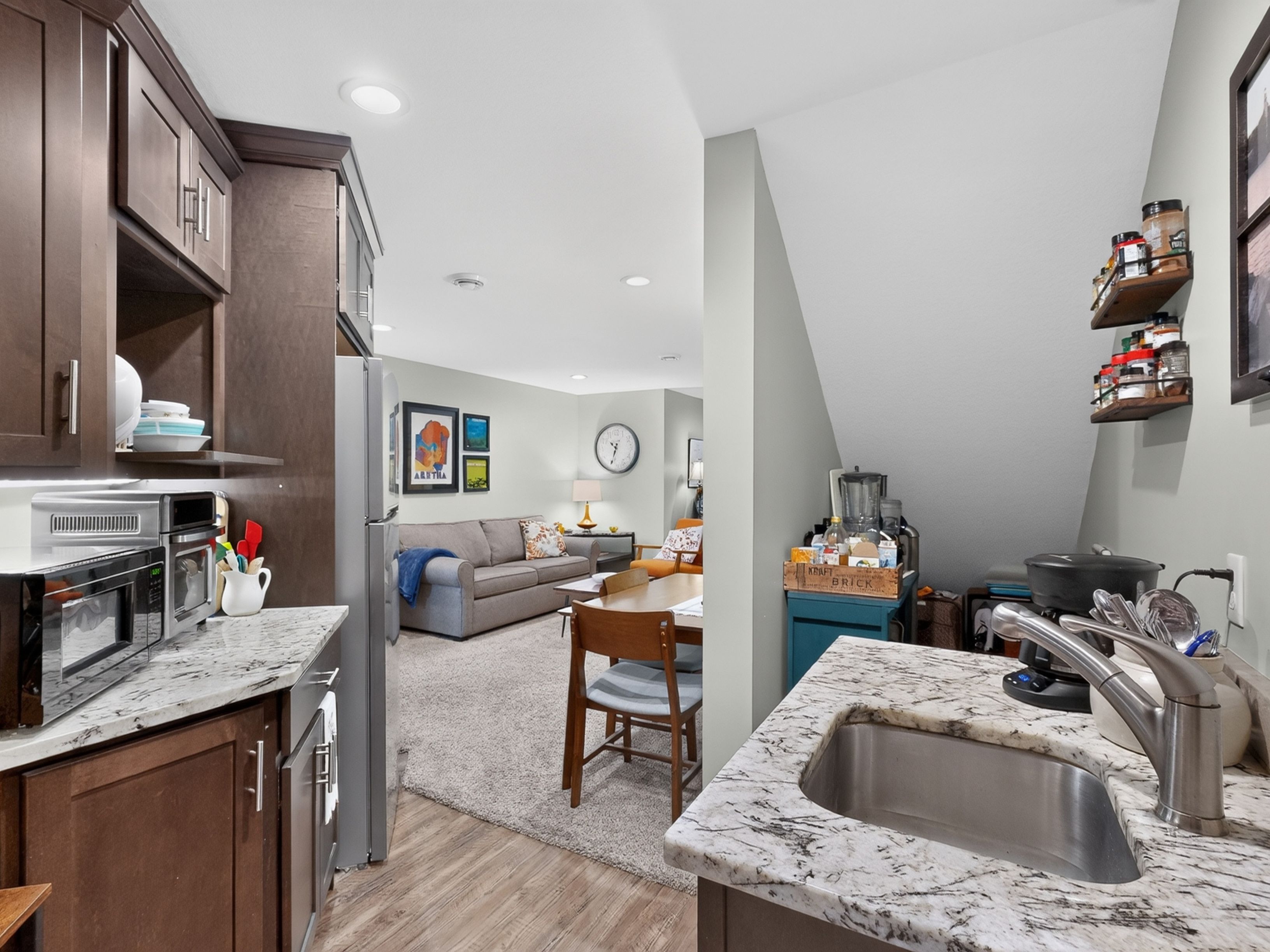  Modern Lake Pepin Retreat with Proven Income Potential - 物件實景