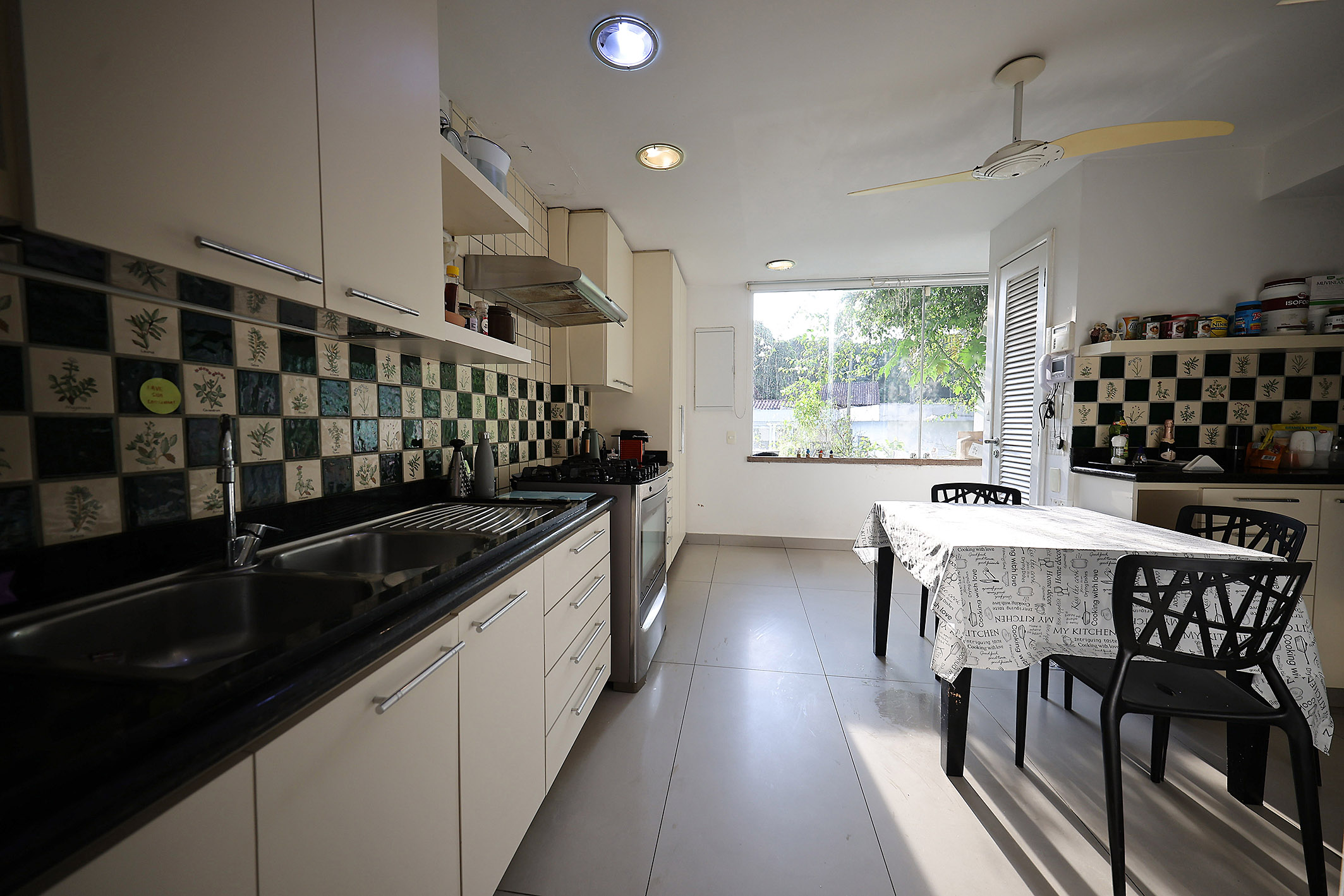  House with four bedrooms and Pedra da Gávea views in Itanhangá - 物件實景